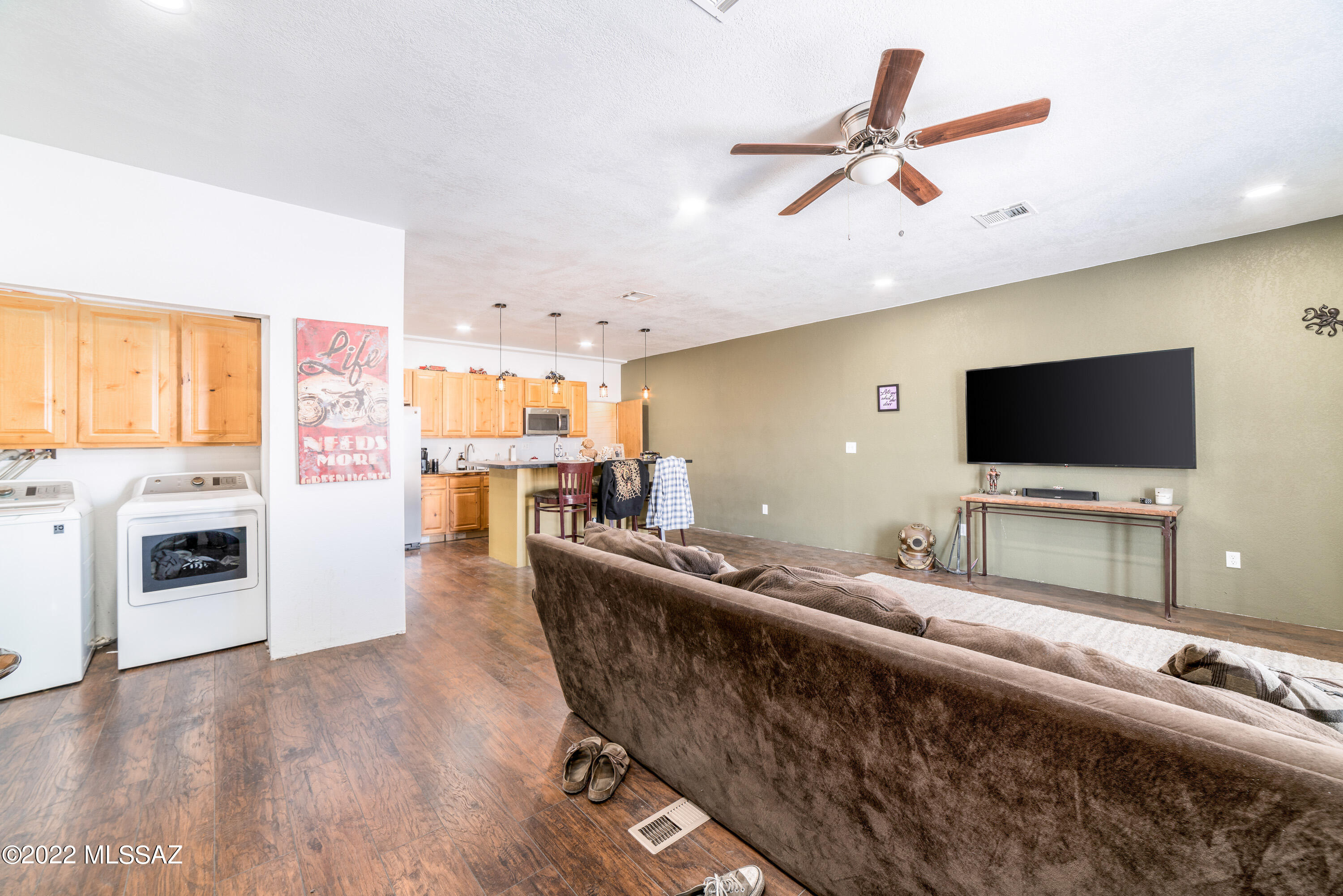 3156 E President Street