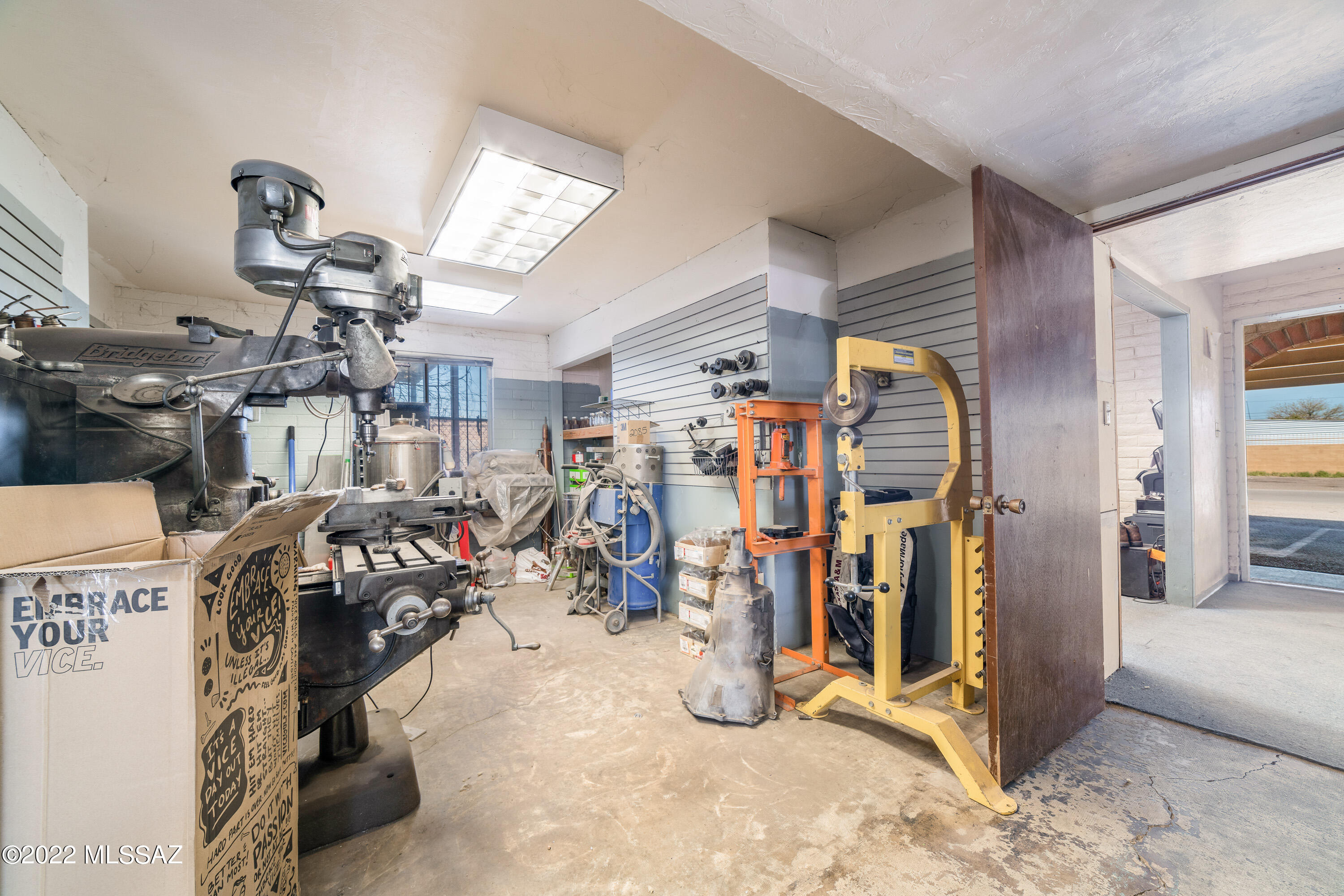 3156 E President Street