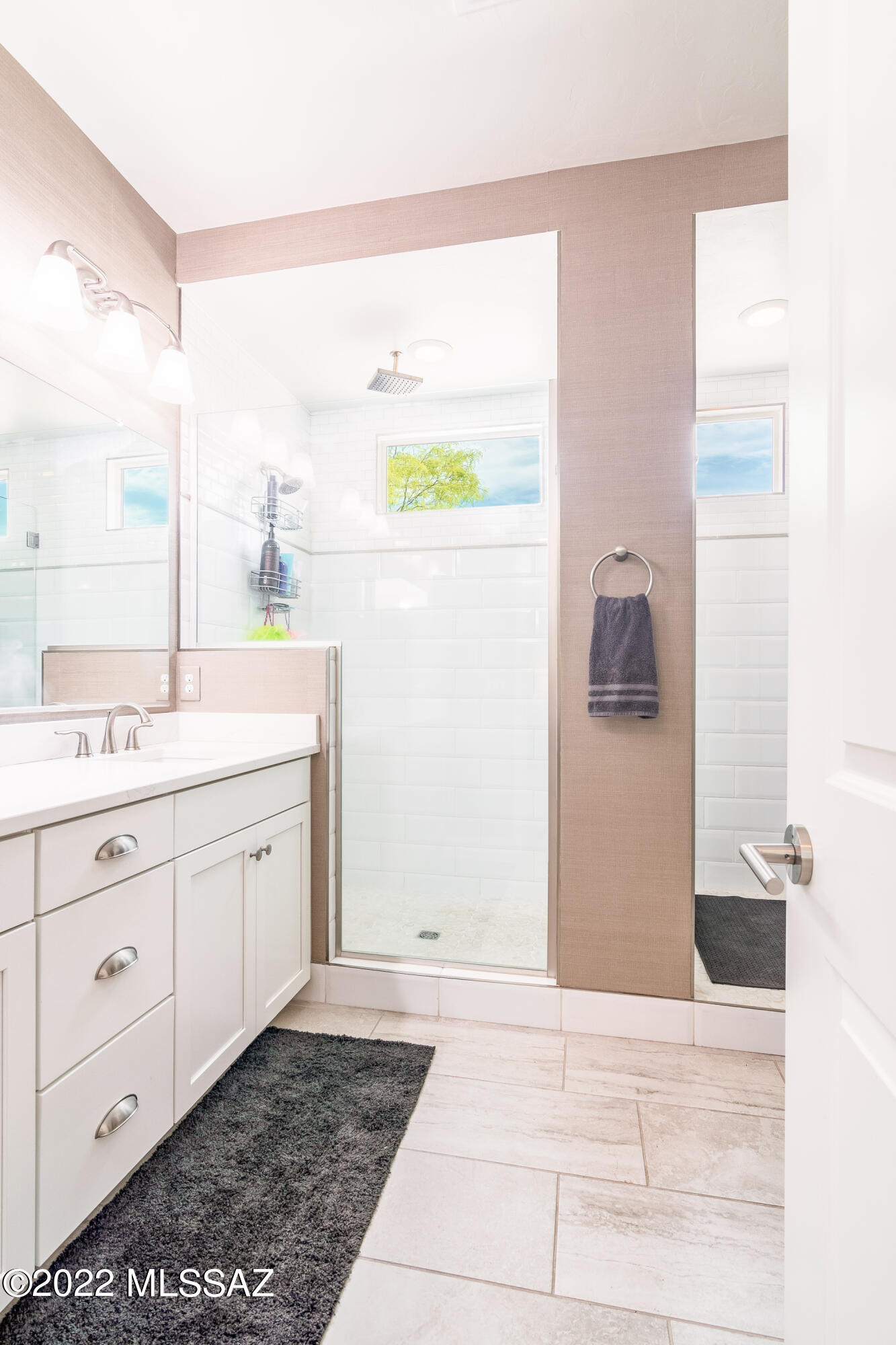 12160 N Goldenview Lane