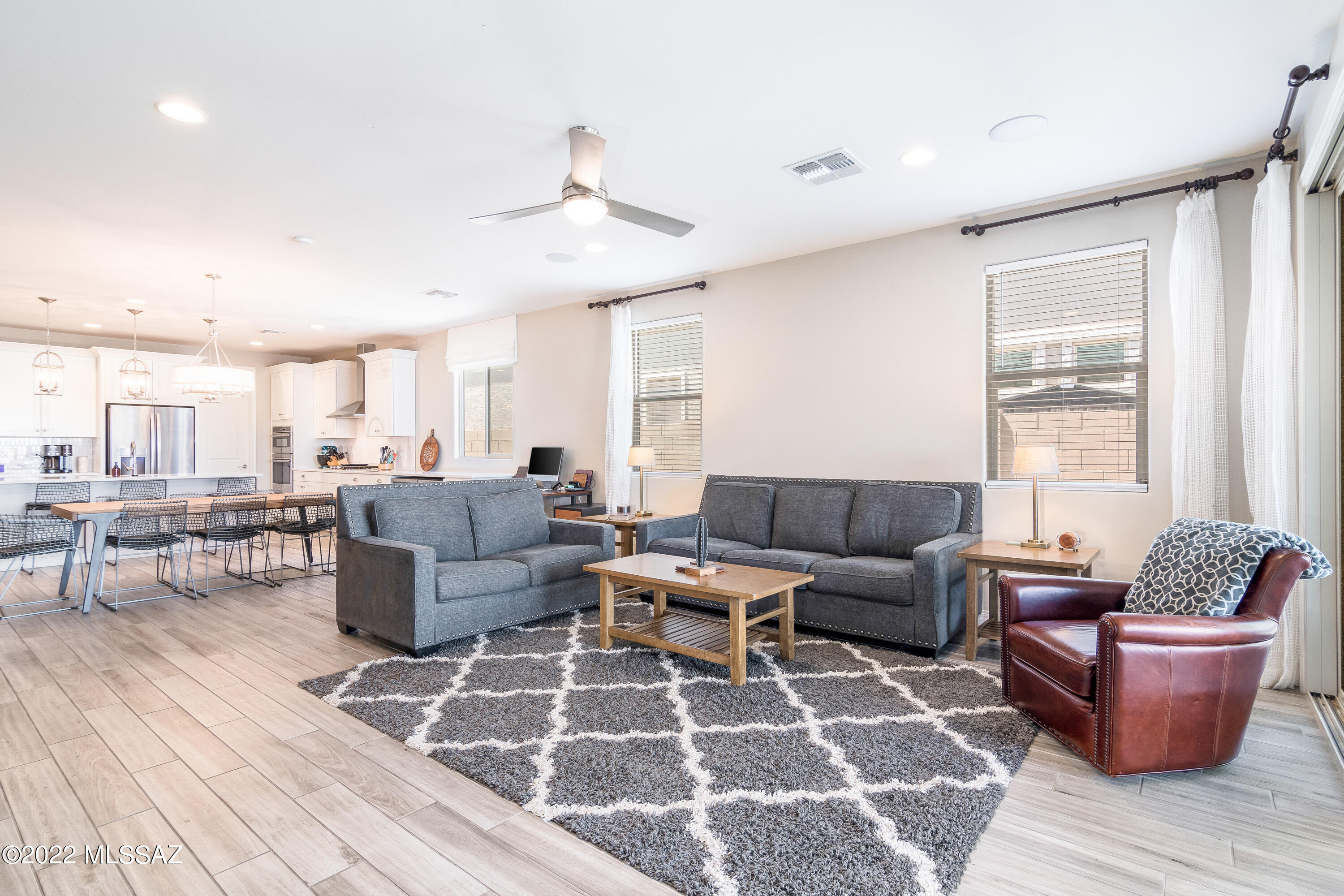 12160 N Goldenview Lane