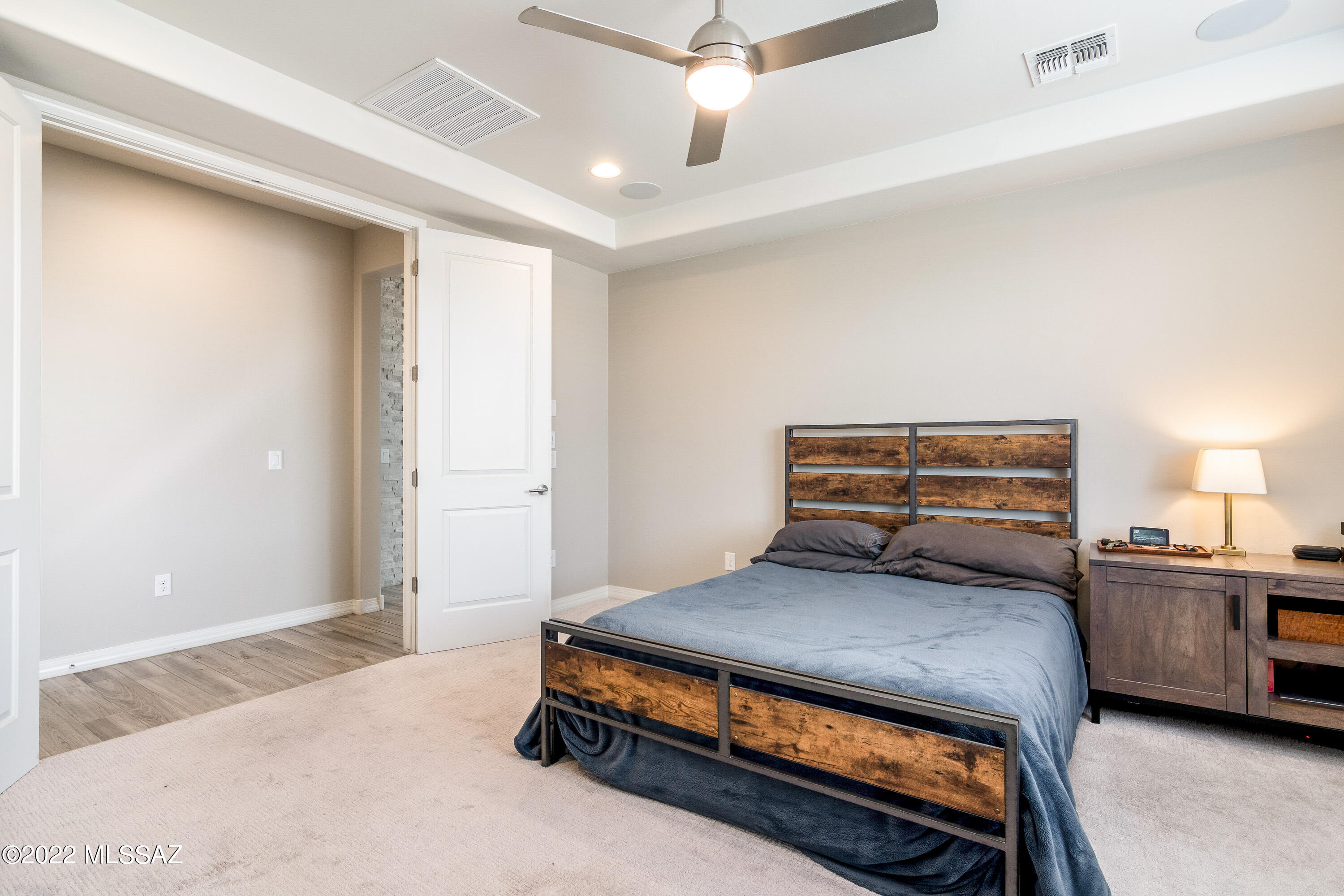 12160 N Goldenview Lane