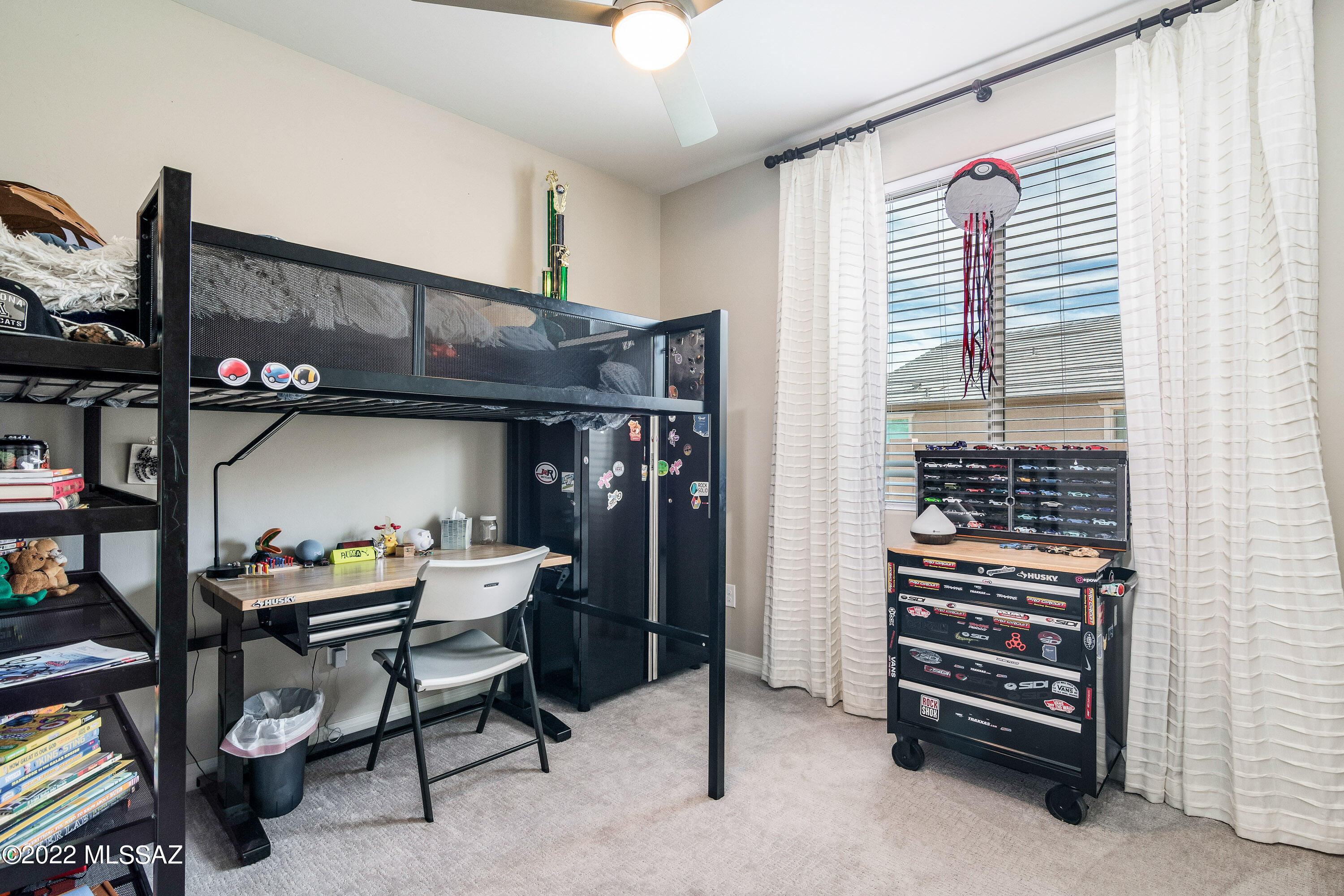 12160 N Goldenview Lane