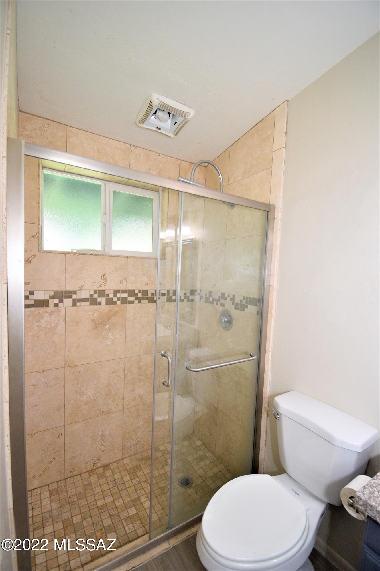 7422 N Stanton Place