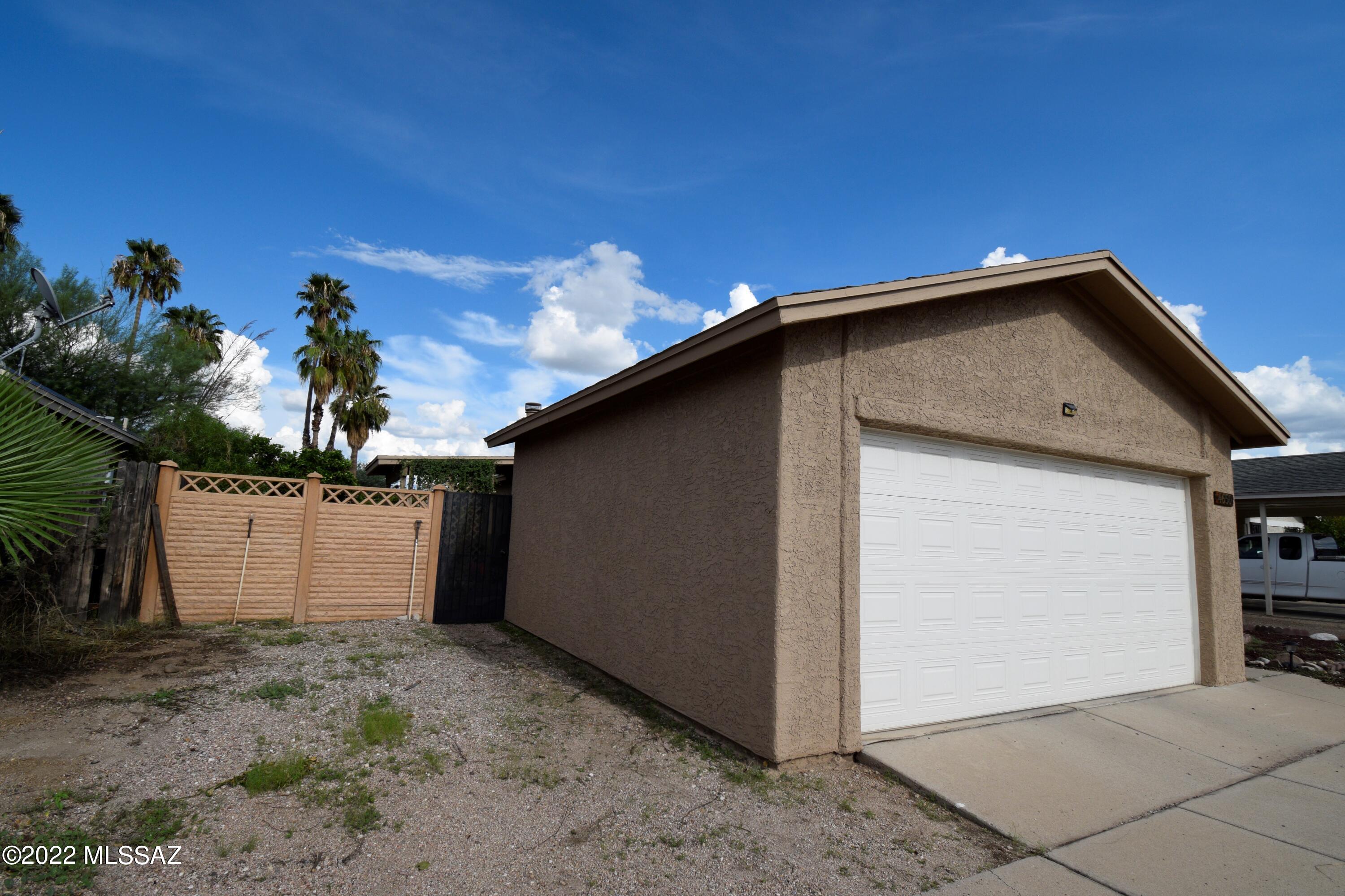 4650 N Brightside Drive