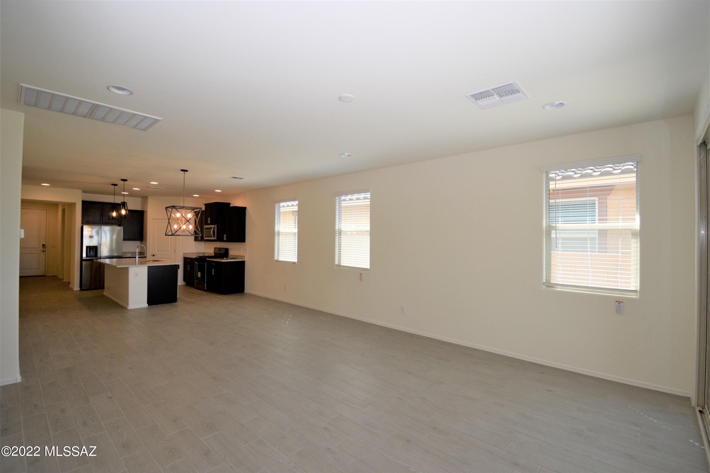 10736 W Embrey Drive