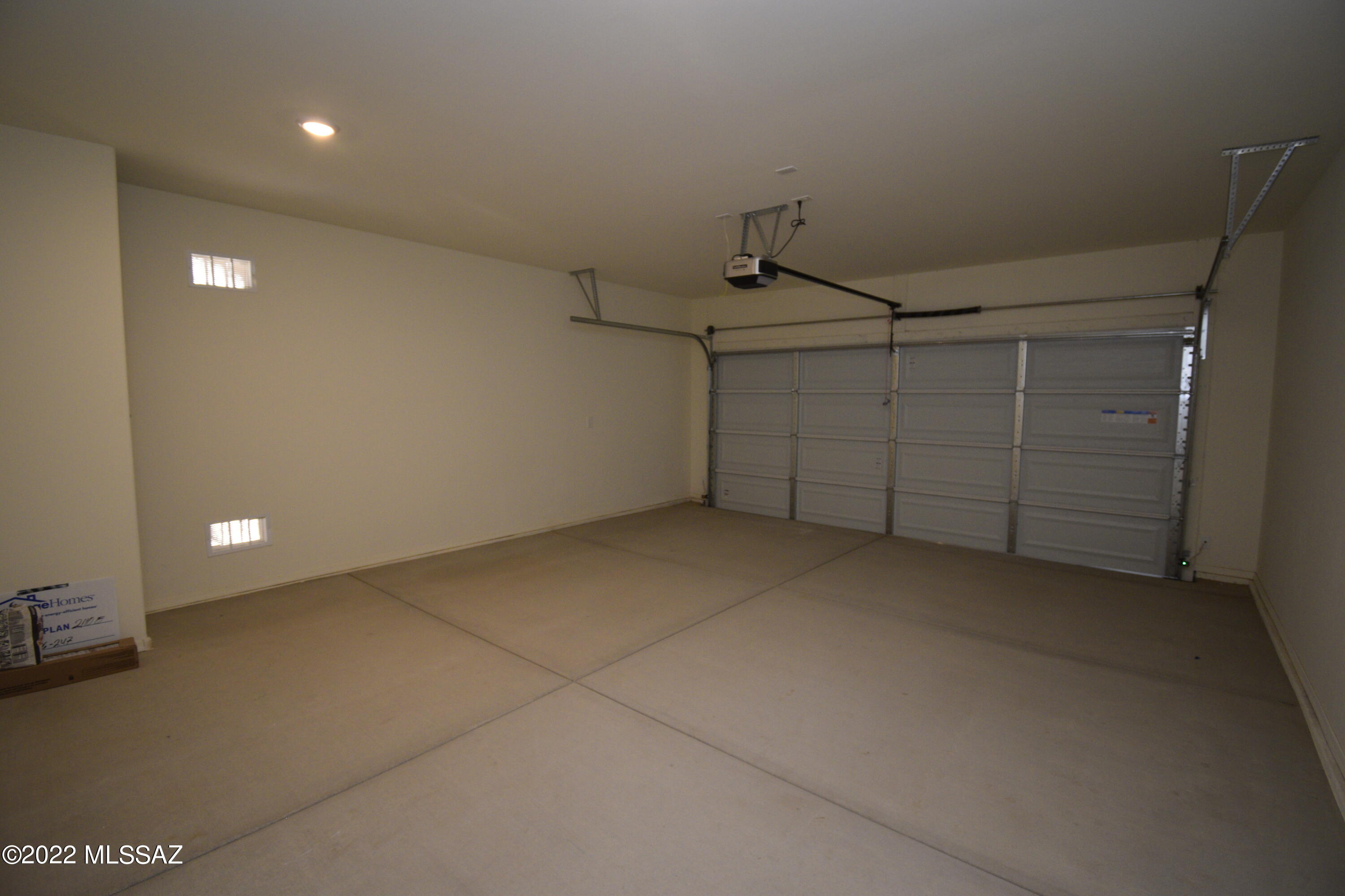 10736 W Embrey Drive