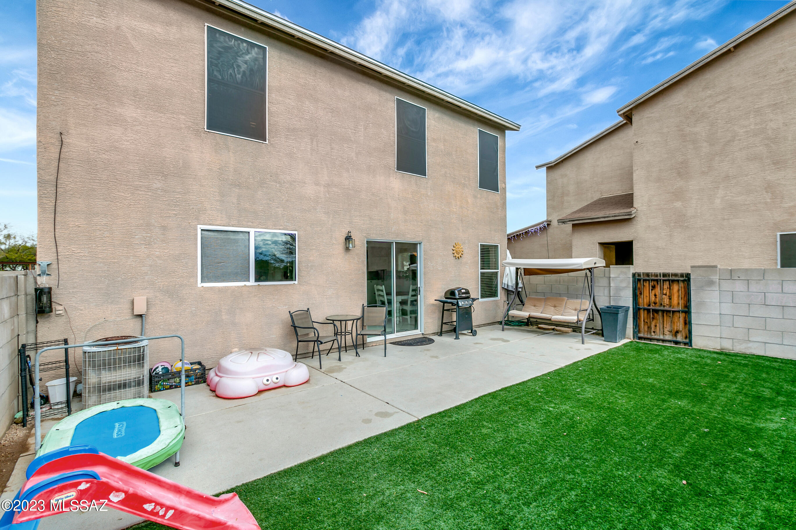 8461 N Placita De La Manzana