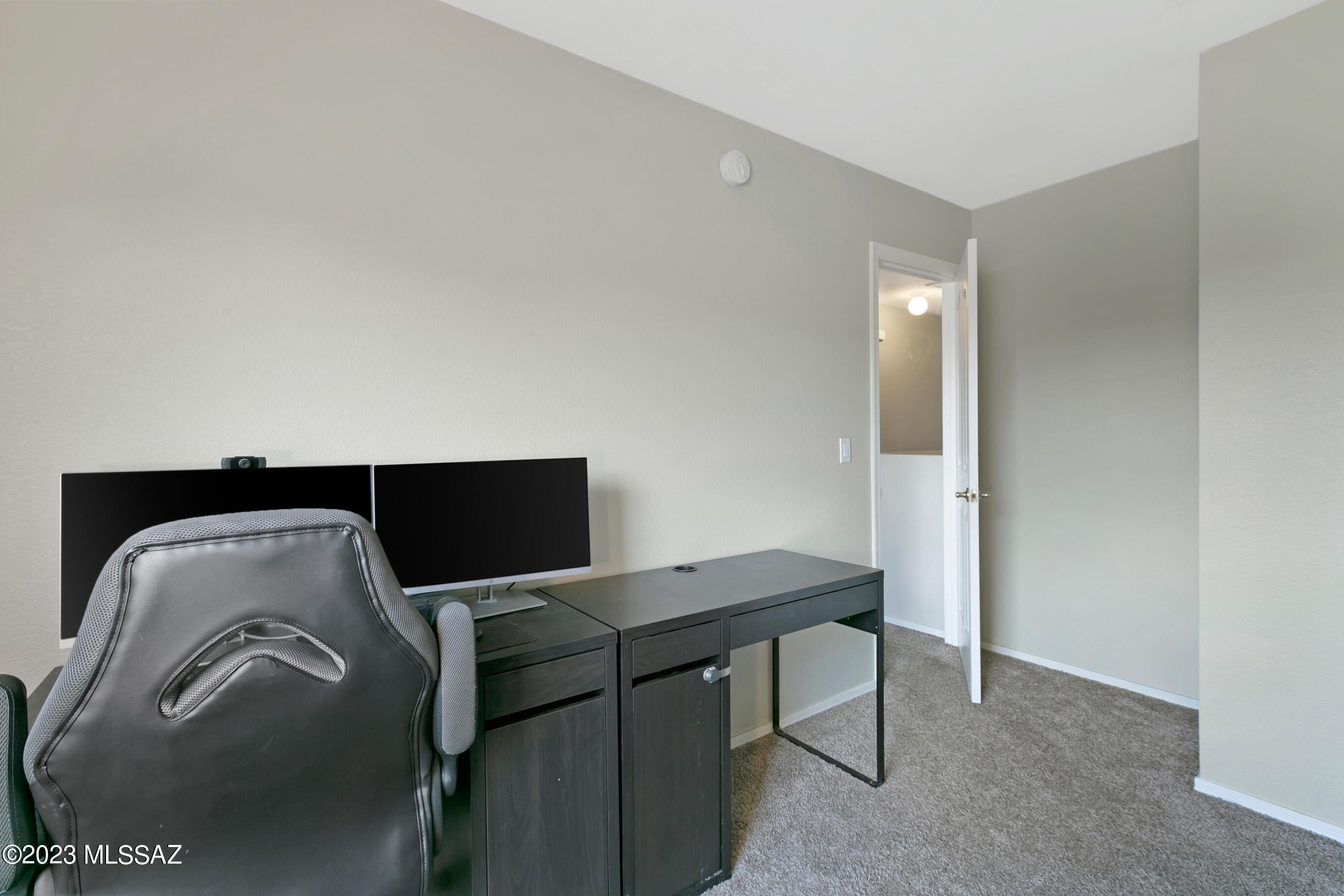 8461 N Placita De La Manzana