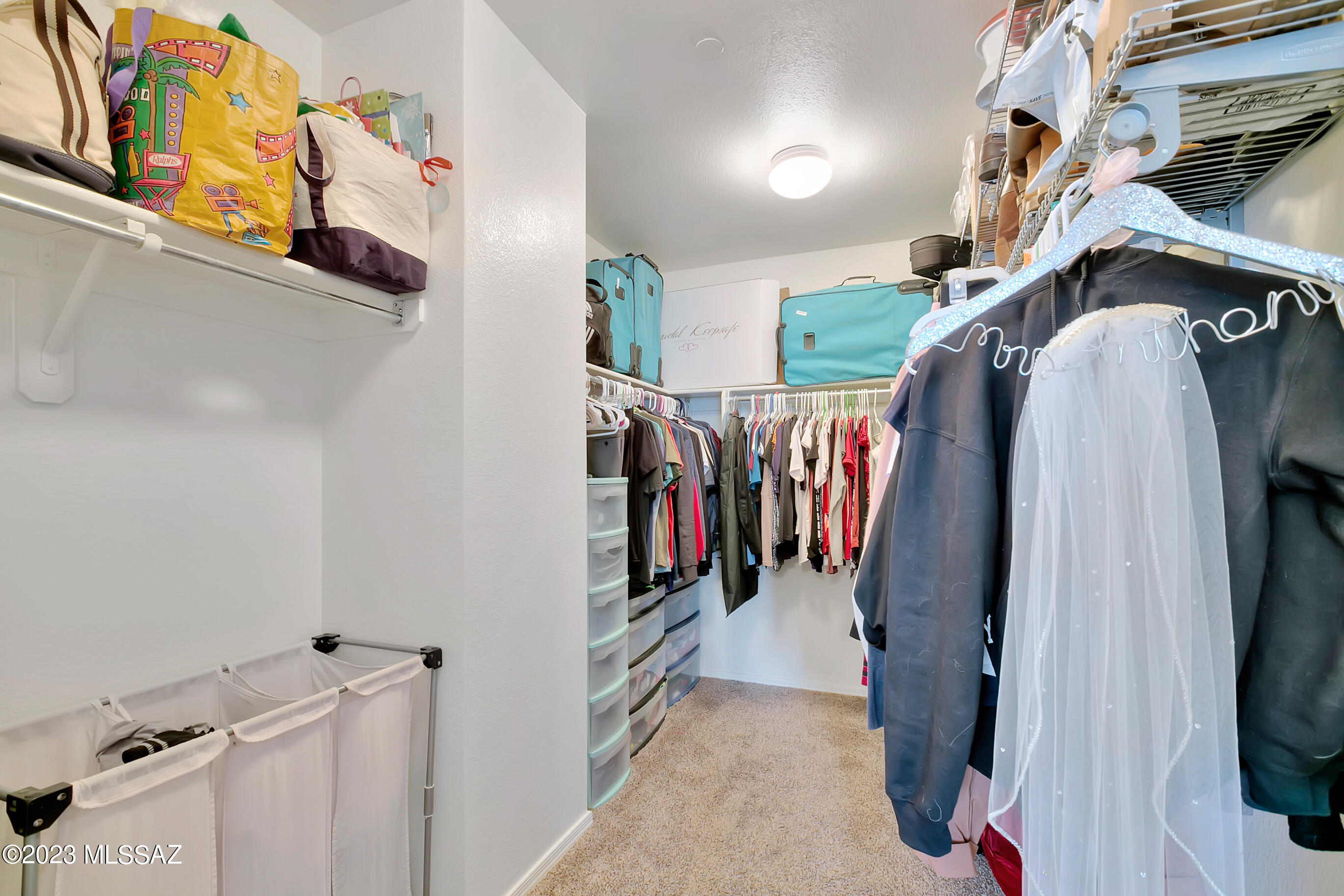 8461 N Placita De La Manzana