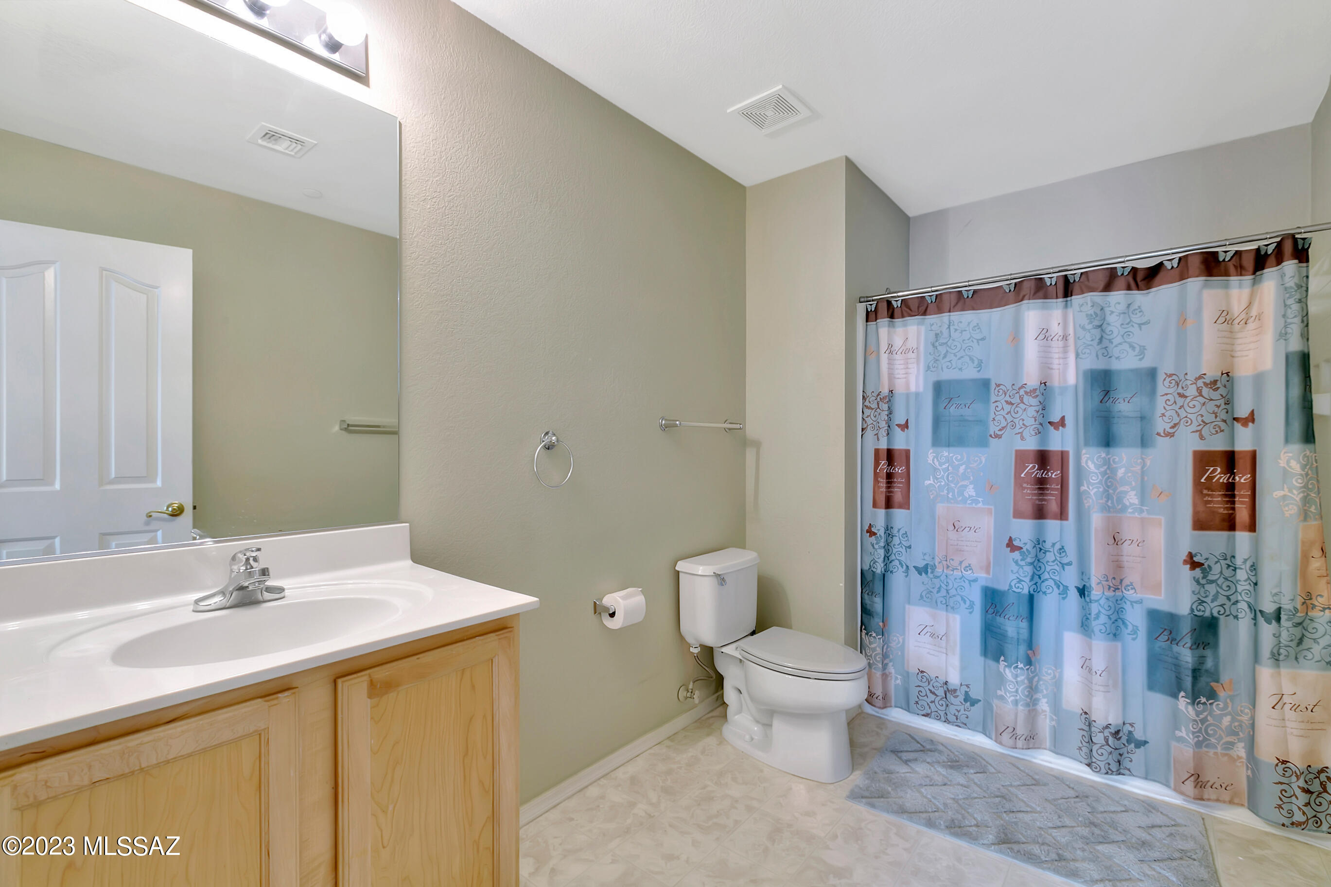 8461 N Placita De La Manzana