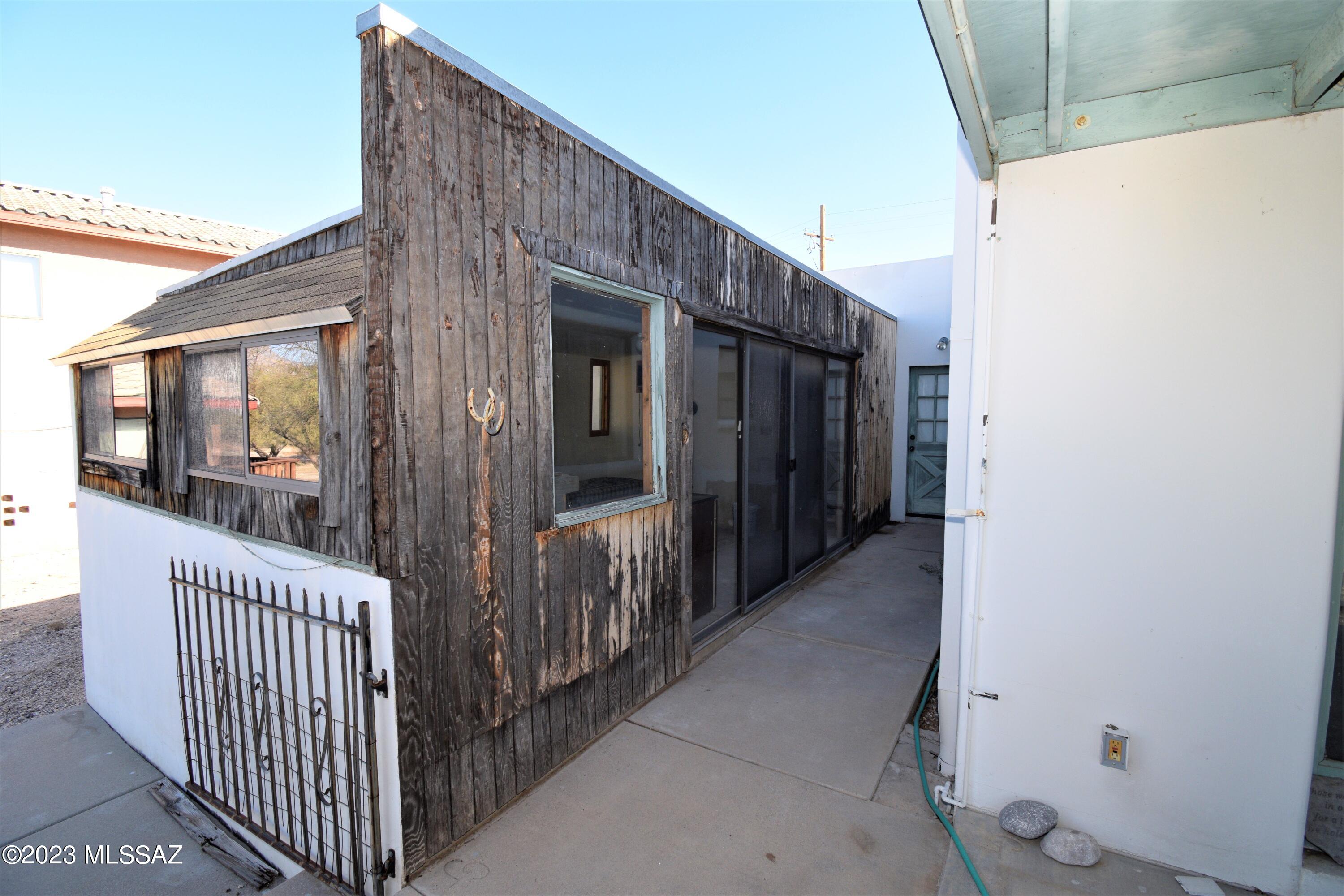 2465 N Tomahawk Trail