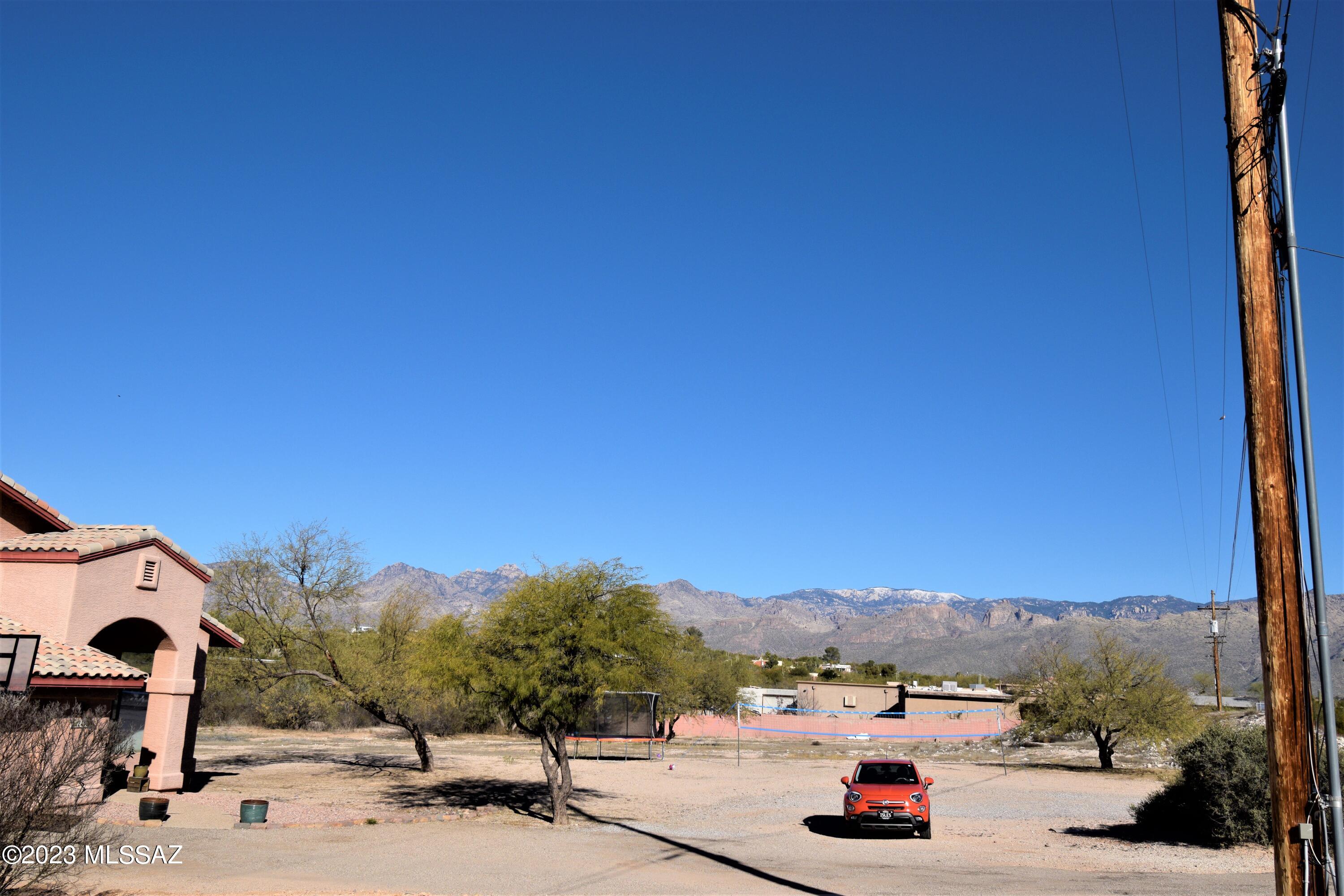 2465 N Tomahawk Trail