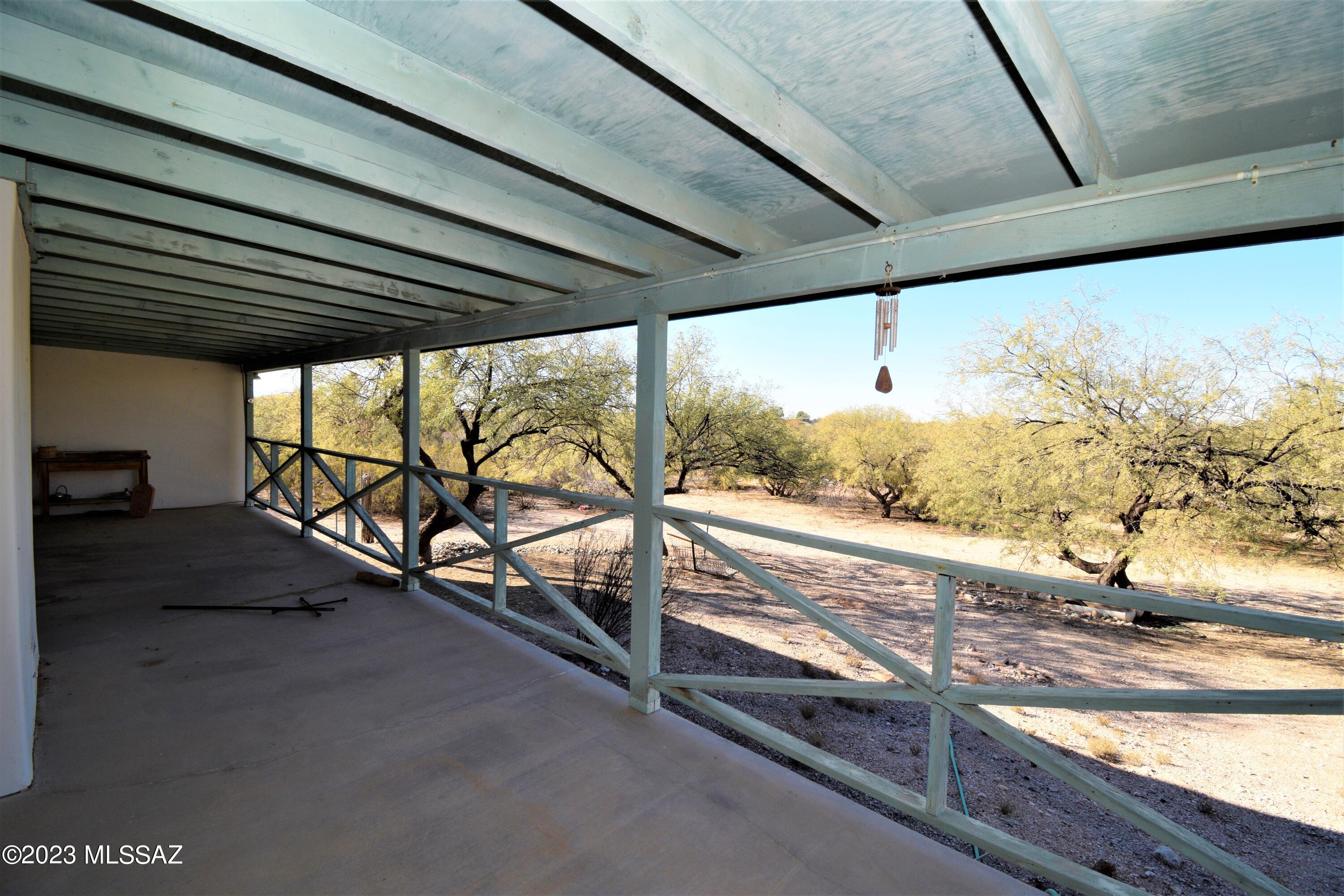 2465 N Tomahawk Trail