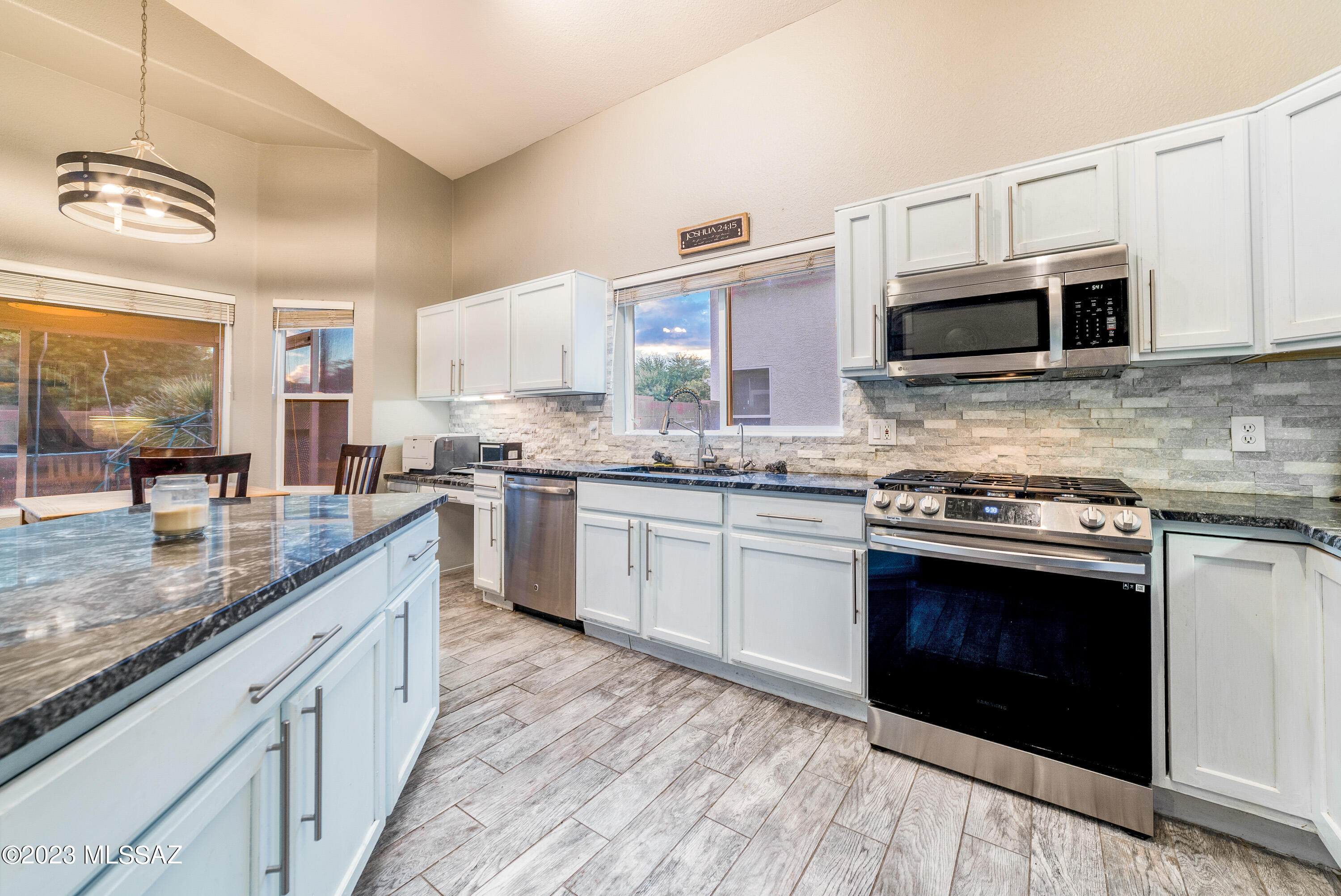 9205 N Sugar Foot Drive