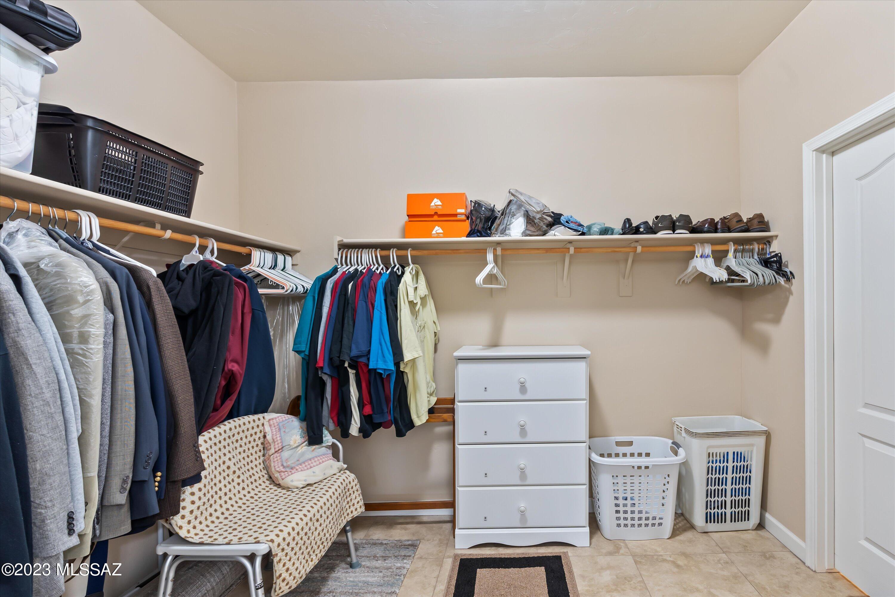 9890 N Saguaro Bloom Way