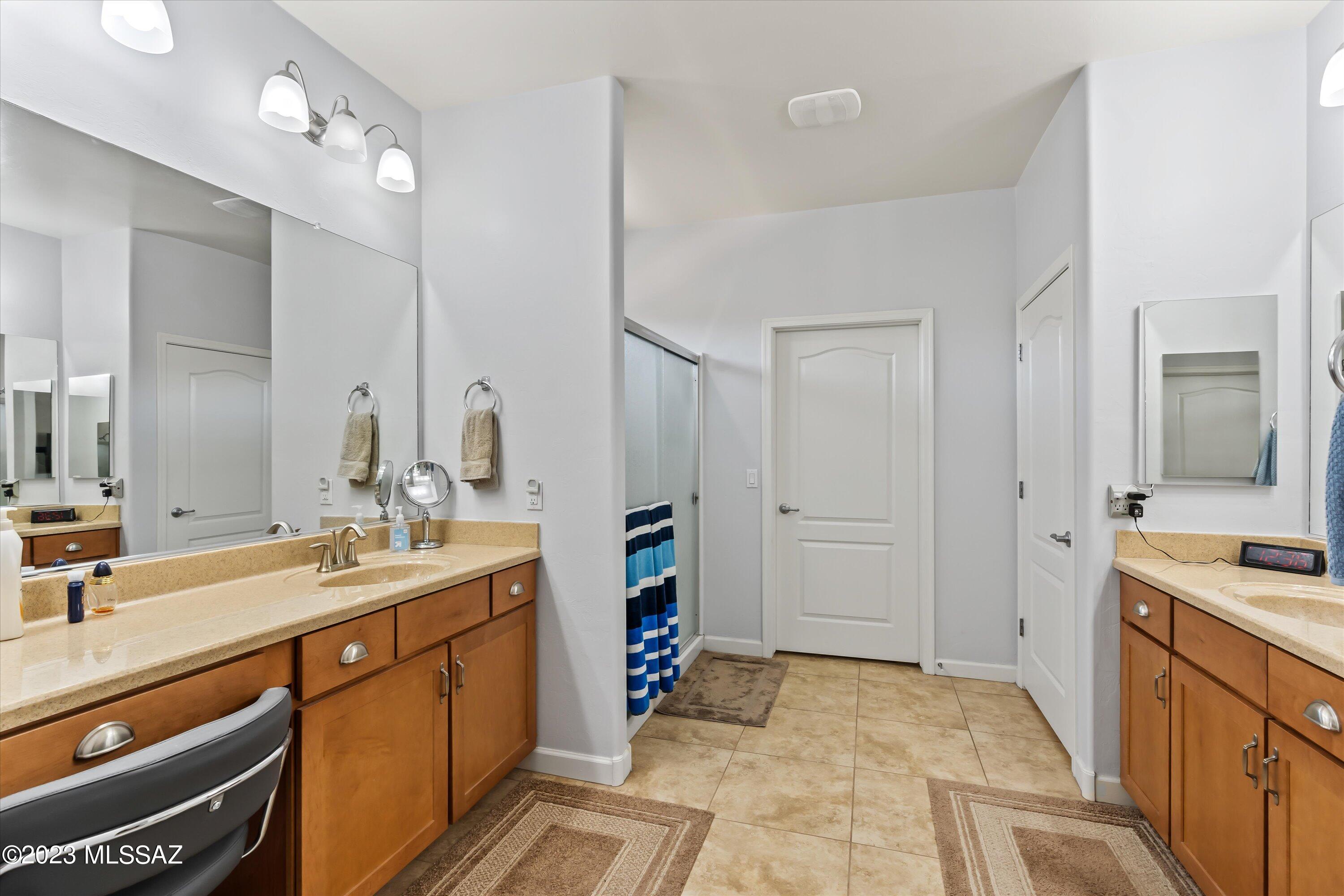 9890 N Saguaro Bloom Way