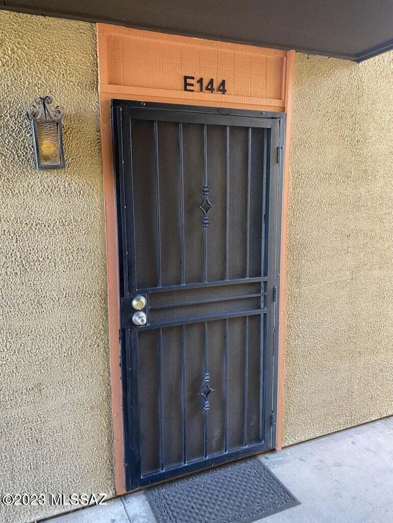 1620 N Wilmot Road Unit: E144