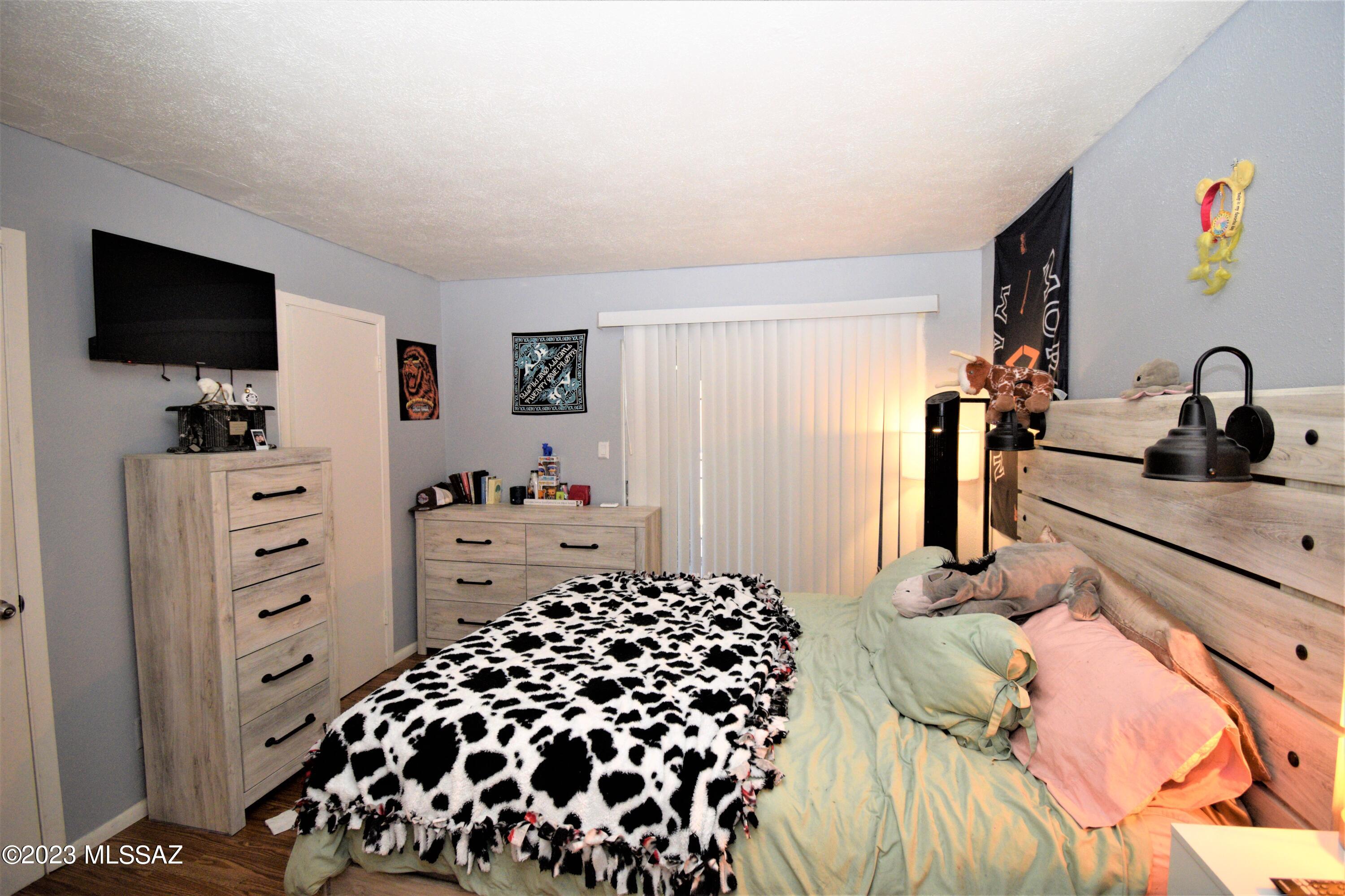 1620 N Wilmot Road Unit: E144