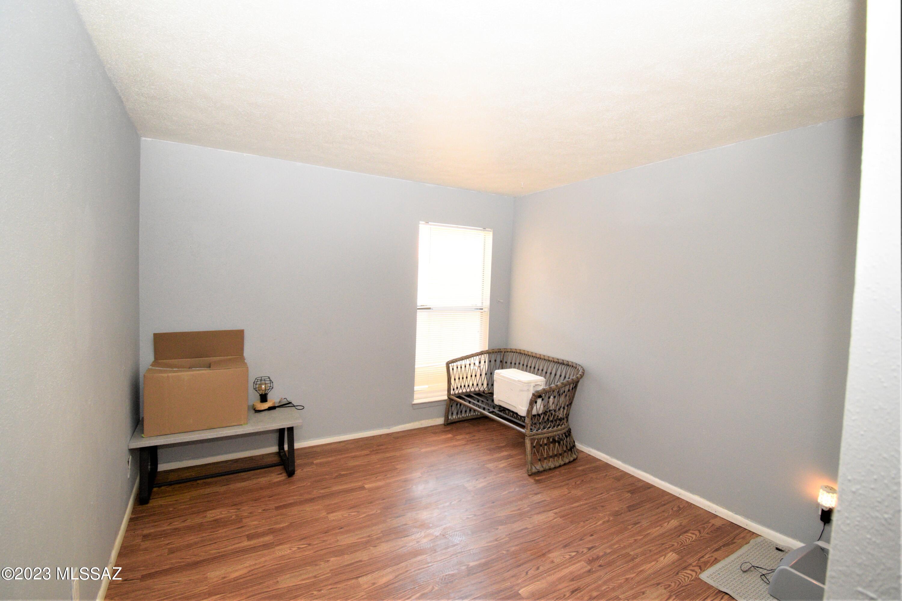 1620 N Wilmot Road Unit: E144