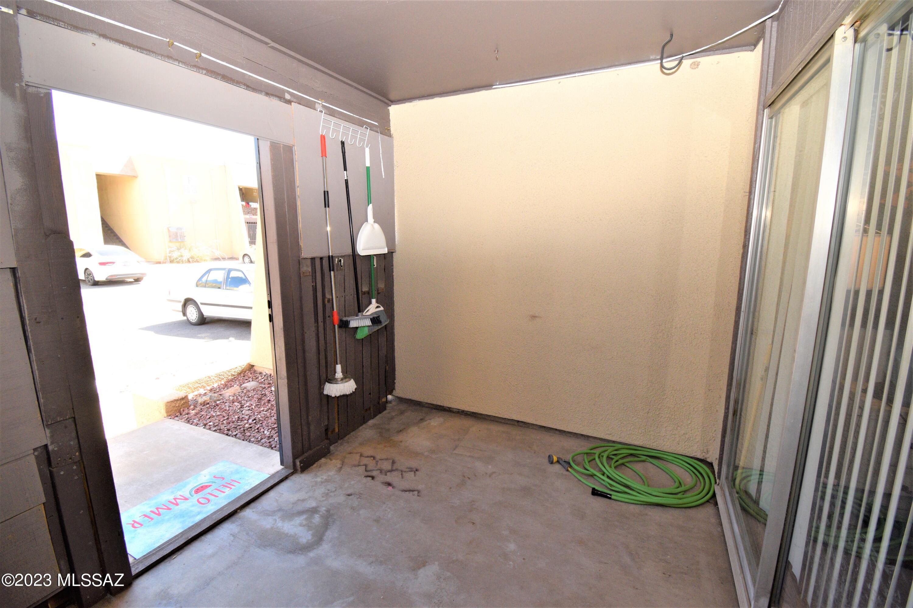 1620 N Wilmot Road Unit: E144