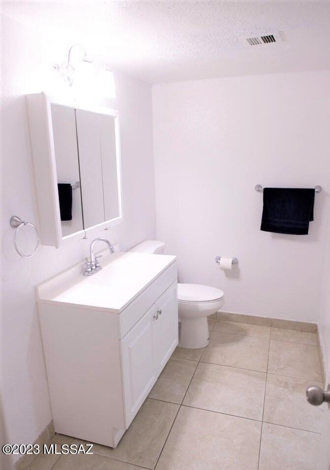 1620 N Wilmot Road Unit: E144