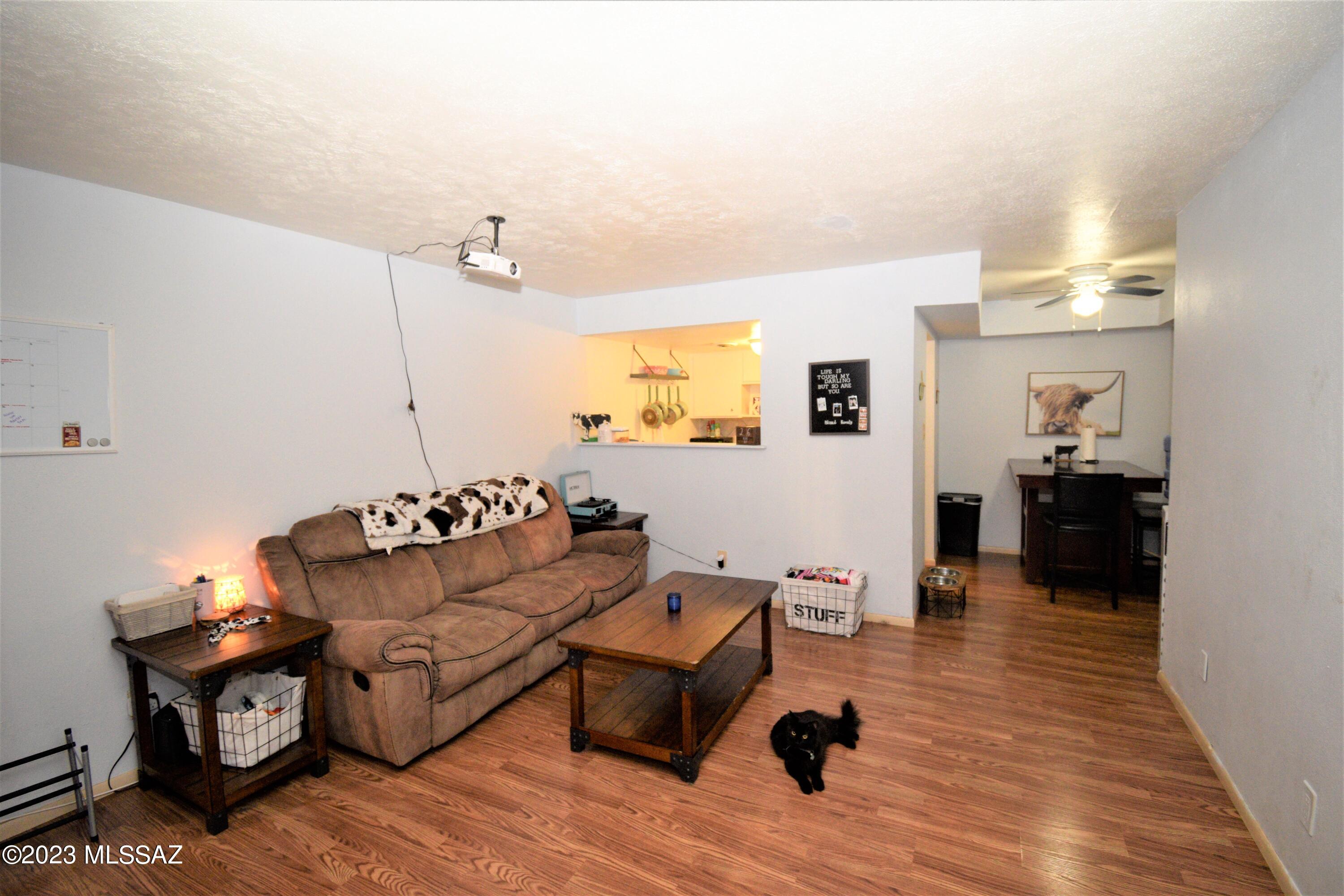 1620 N Wilmot Road Unit: E144