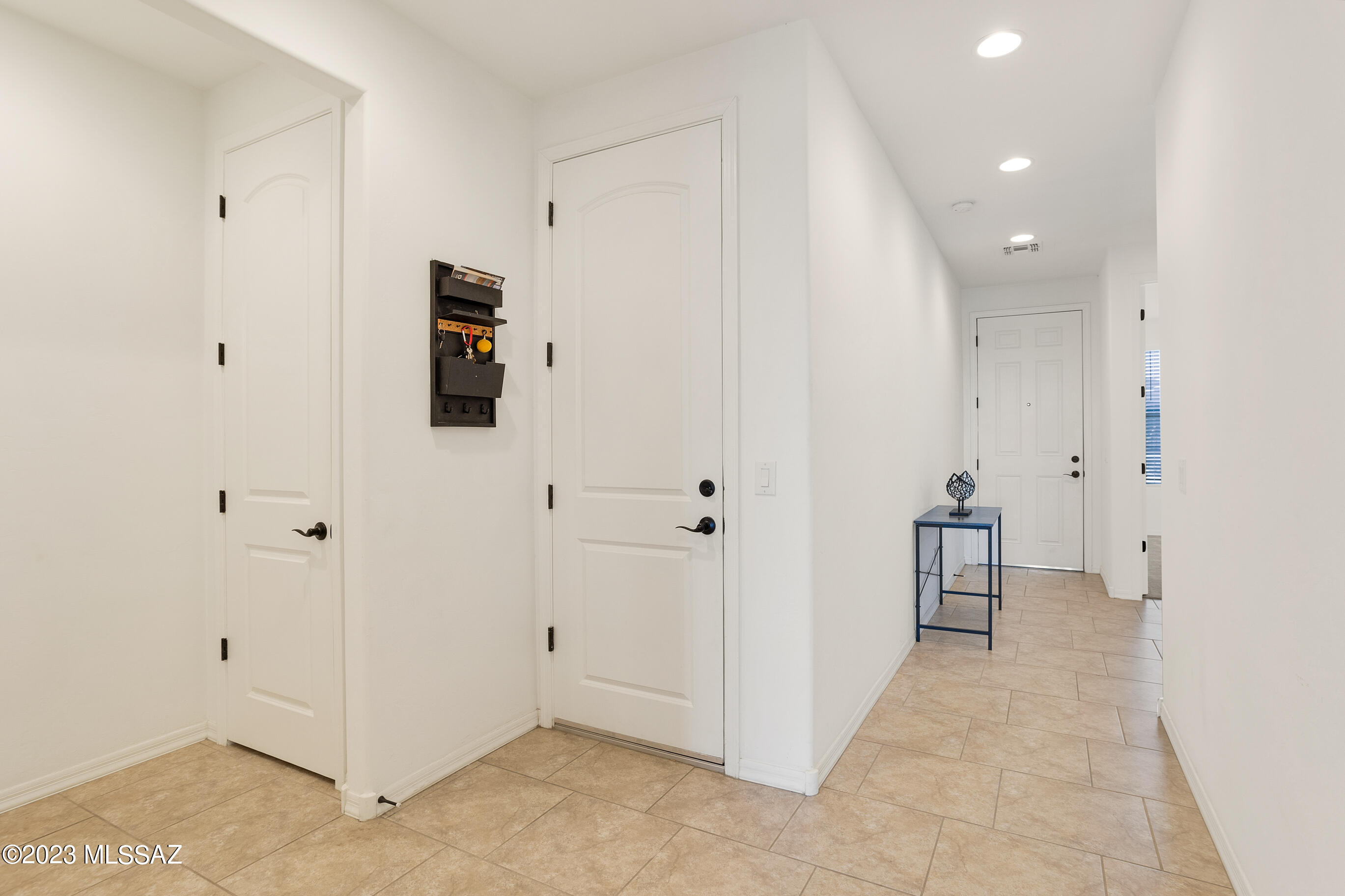 12209 N Amberwood Place