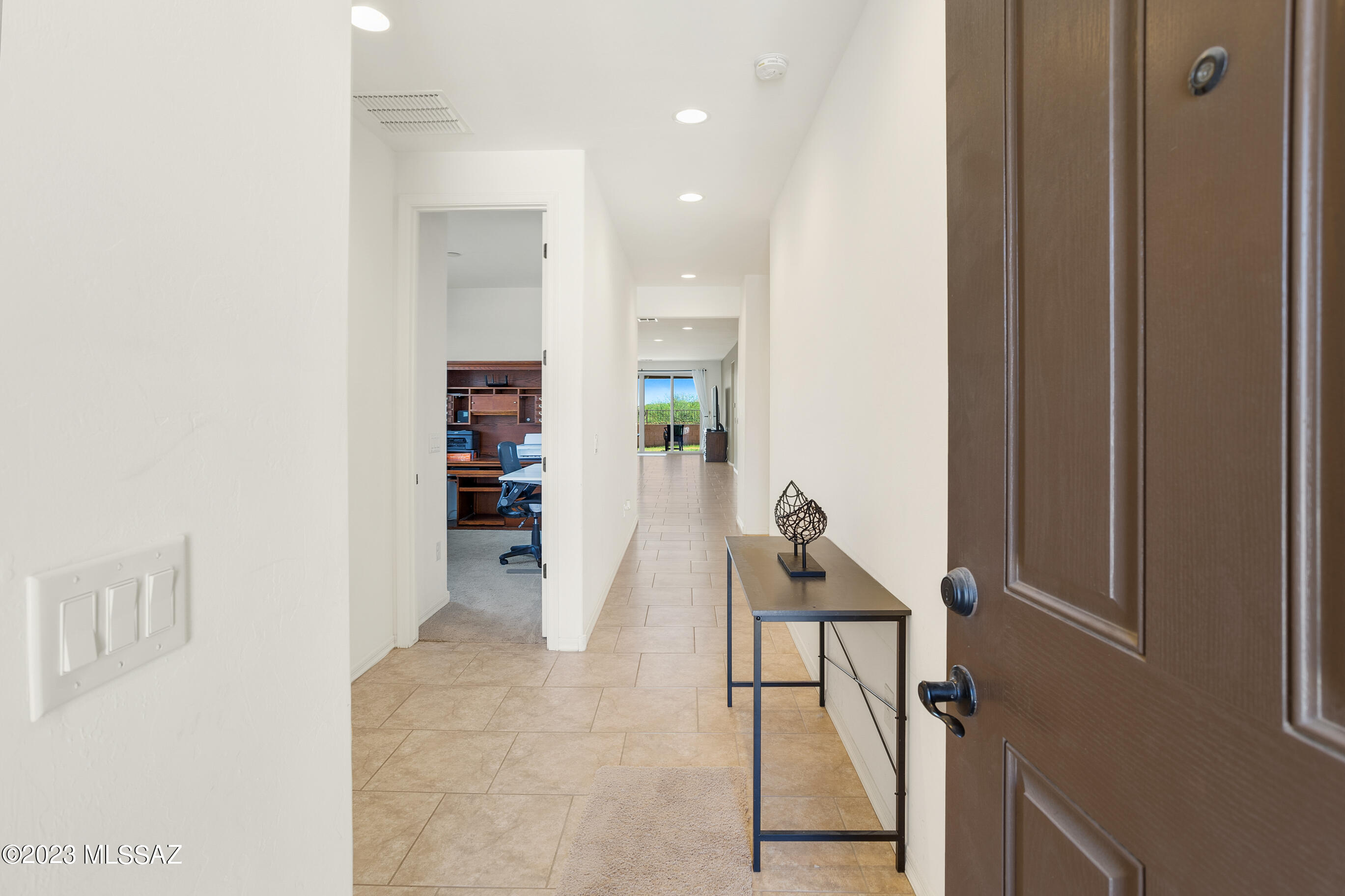 12209 N Amberwood Place