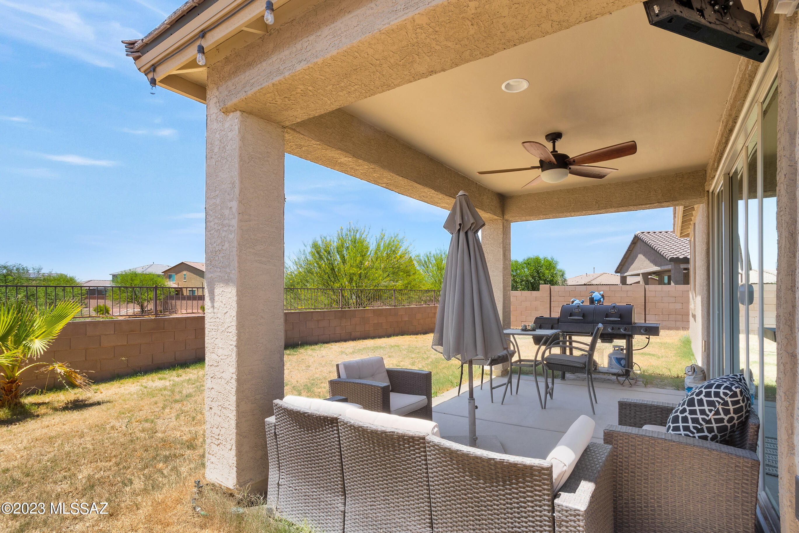 12209 N Amberwood Place