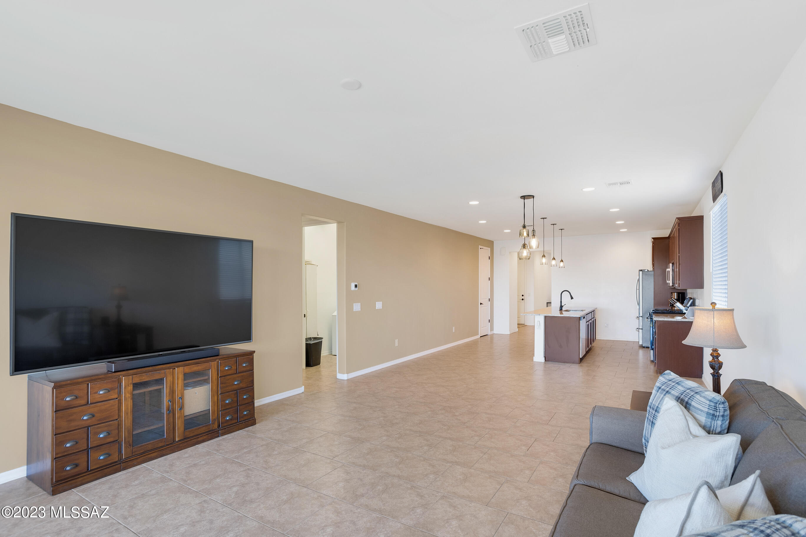 12209 N Amberwood Place