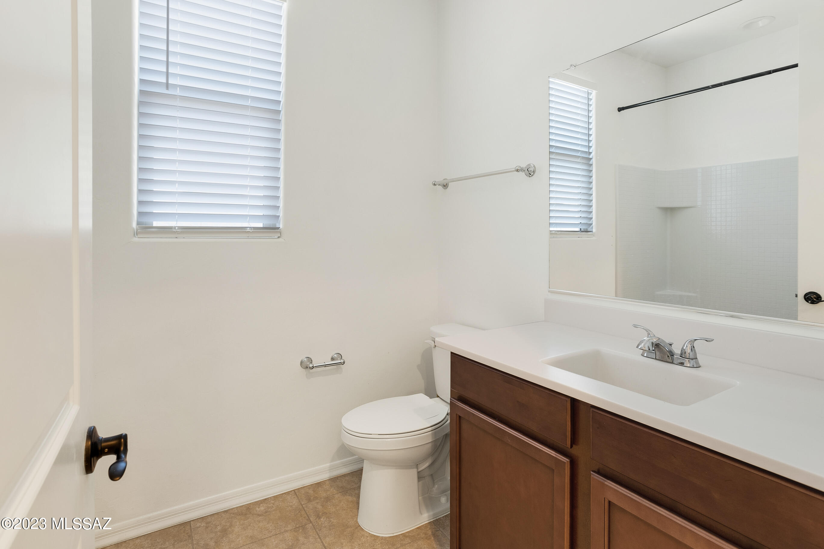 12209 N Amberwood Place