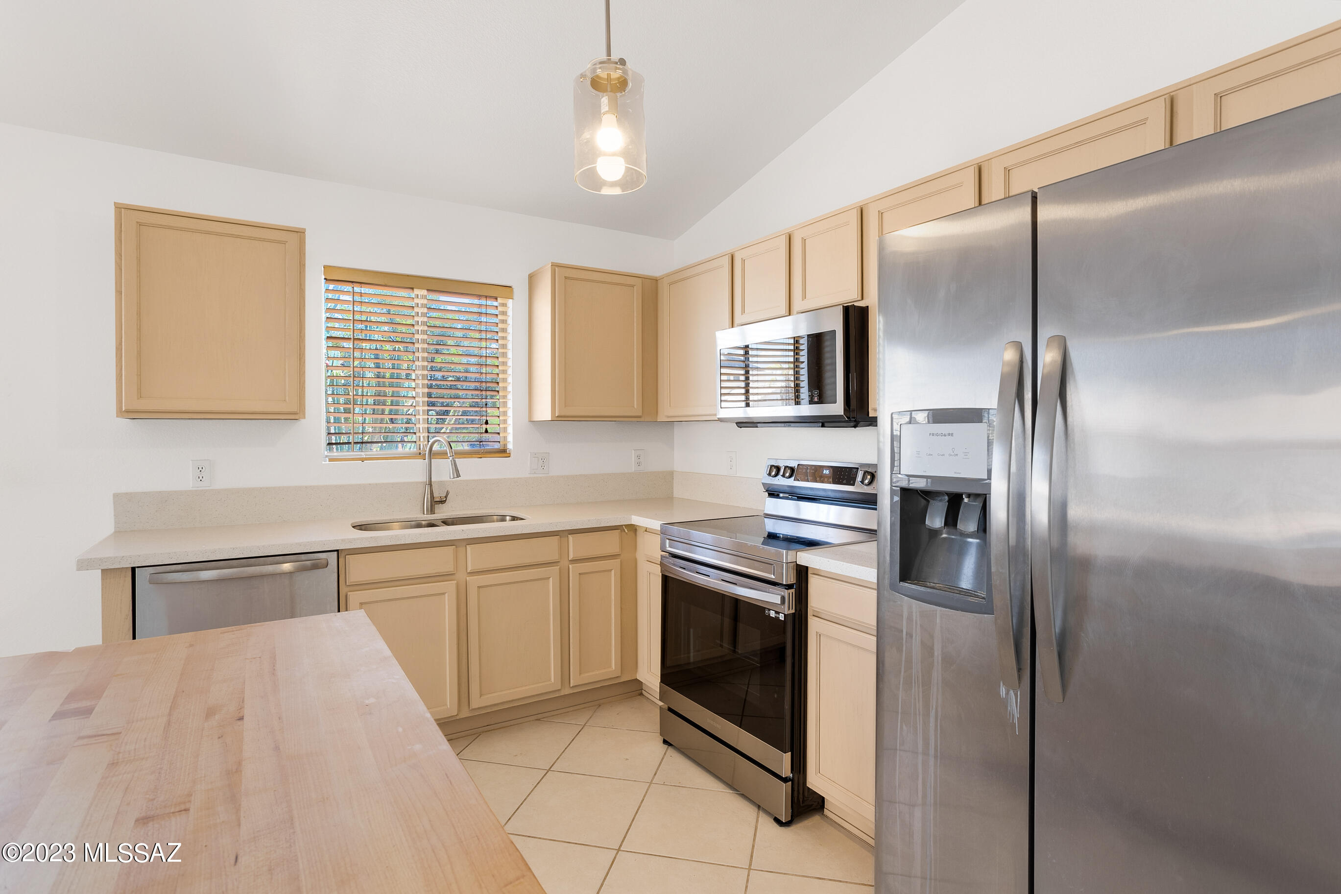 6960 W Avondale Place