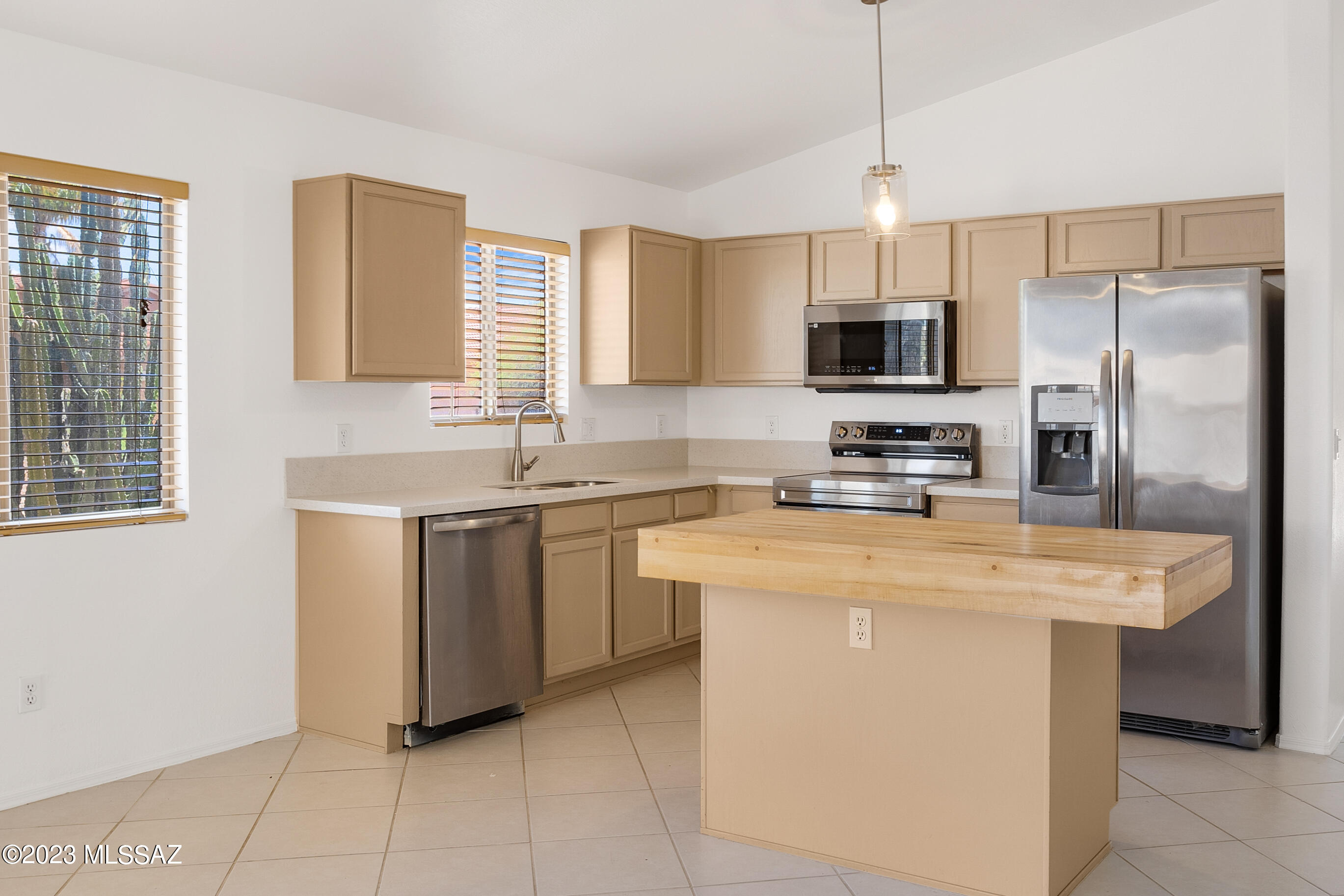 6960 W Avondale Place