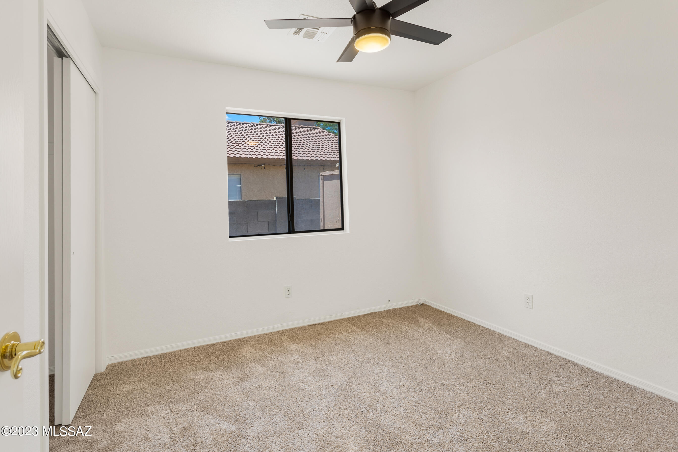 6960 W Avondale Place