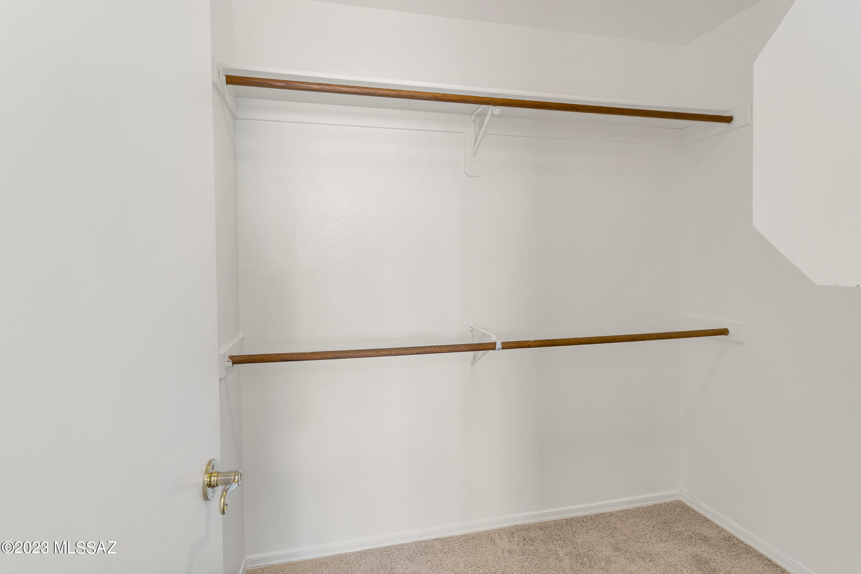 6960 W Avondale Place