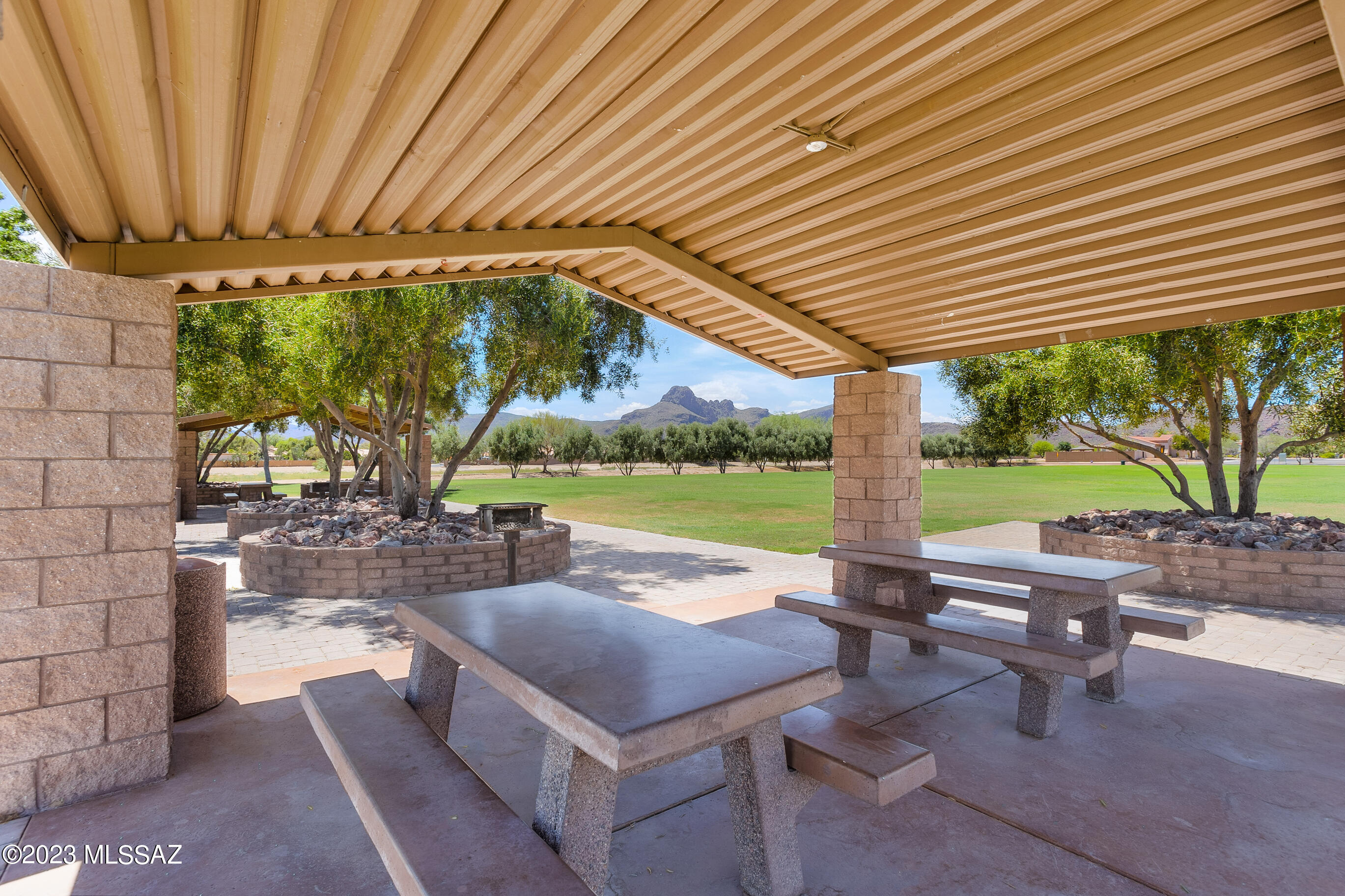 6960 W Avondale Place