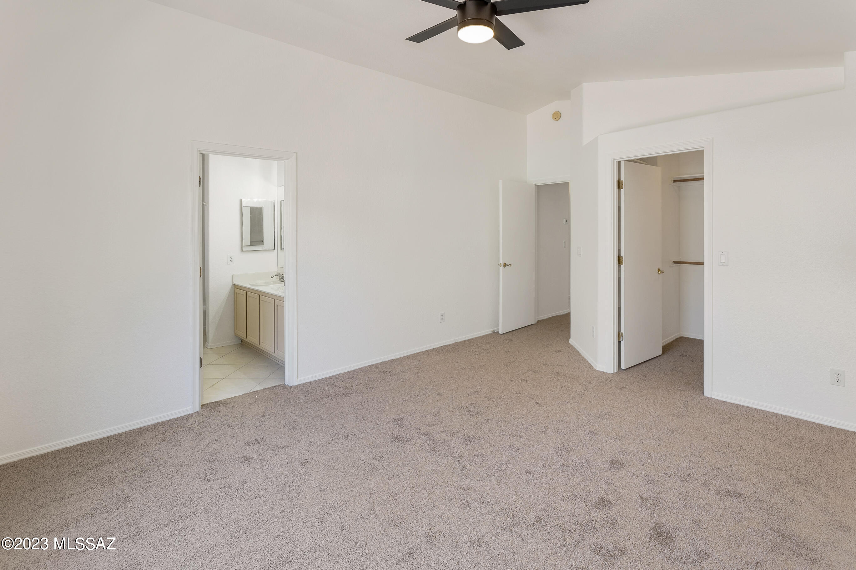 6960 W Avondale Place