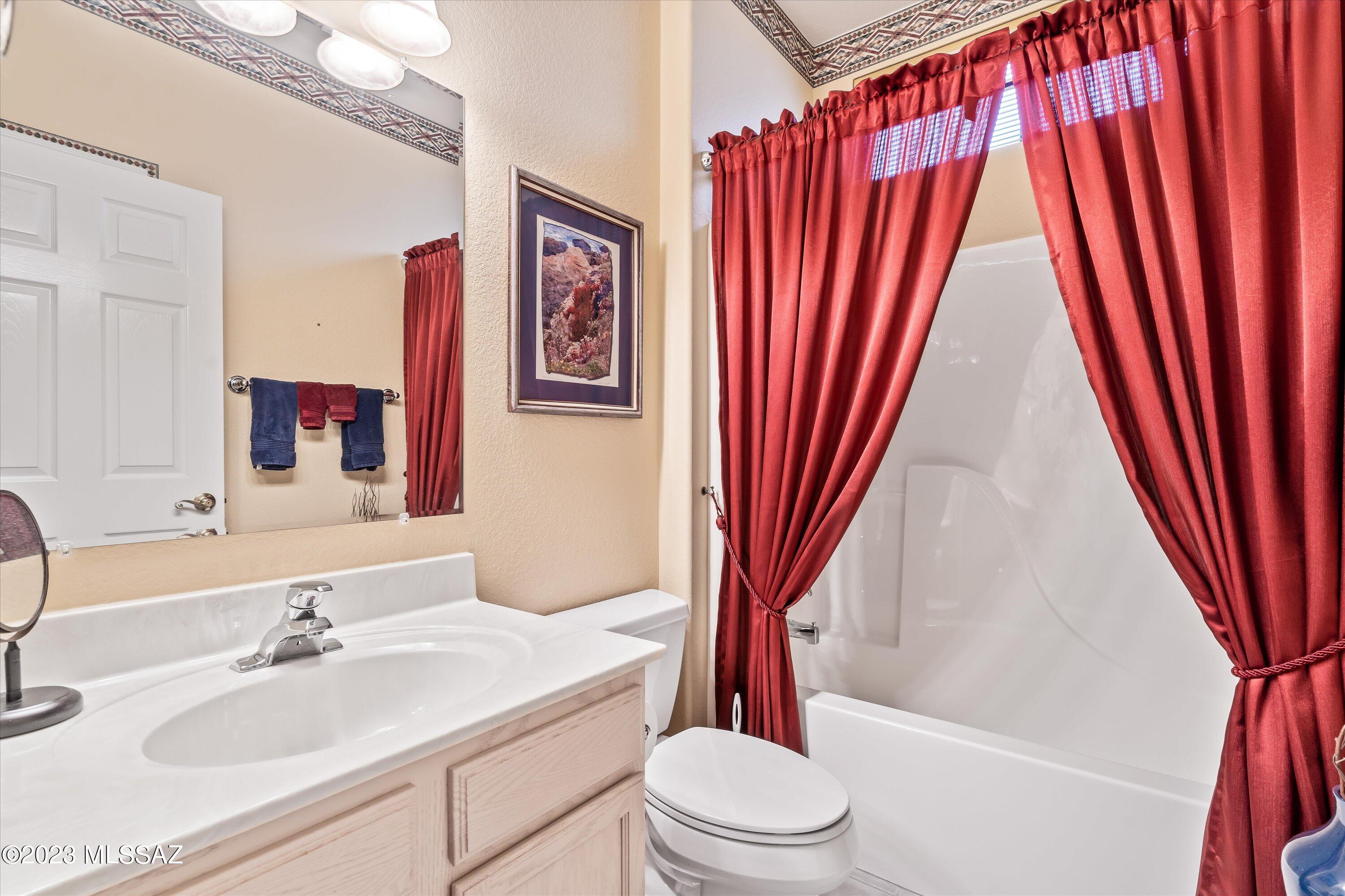 857 W Via Santa Adela