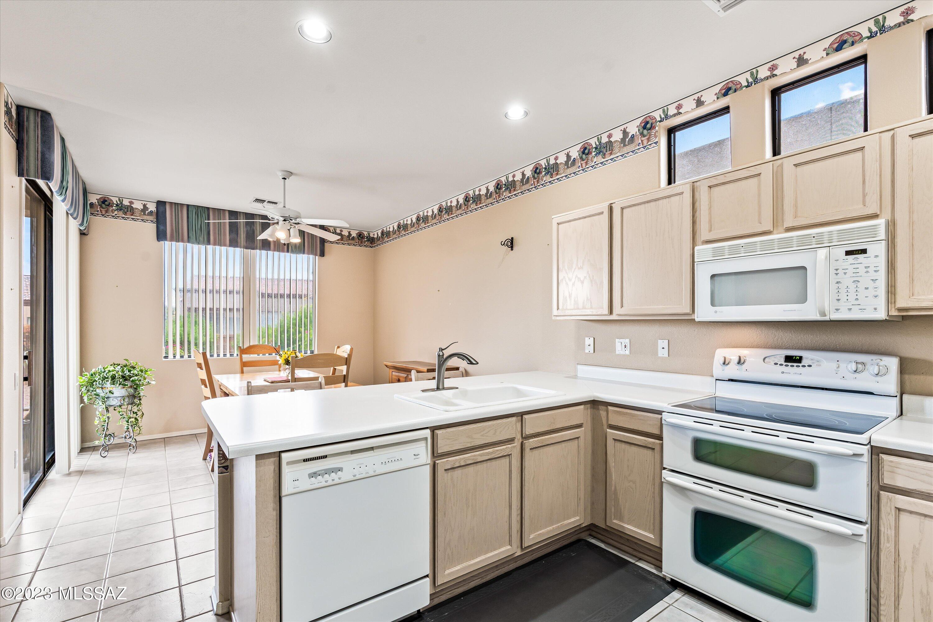 857 W Via Santa Adela