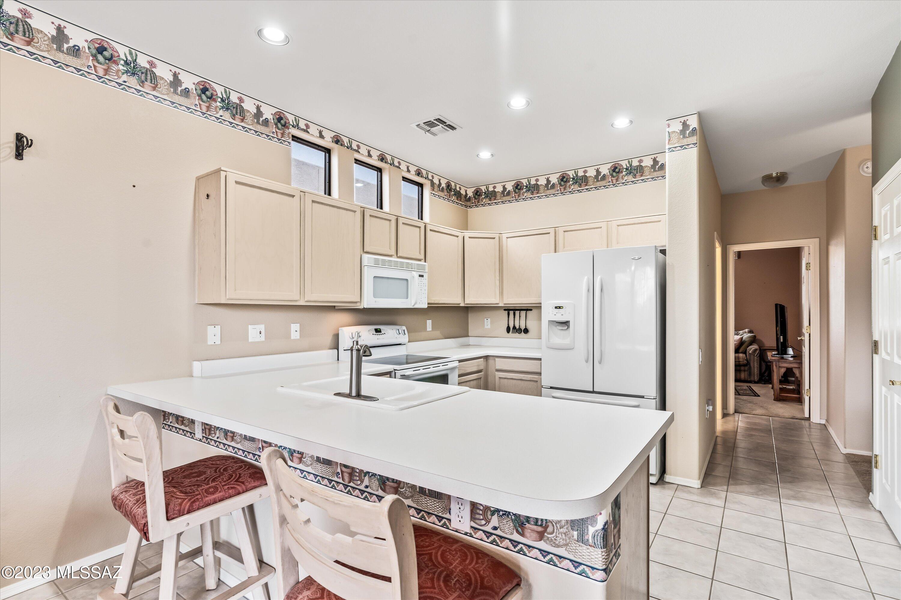 857 W Via Santa Adela