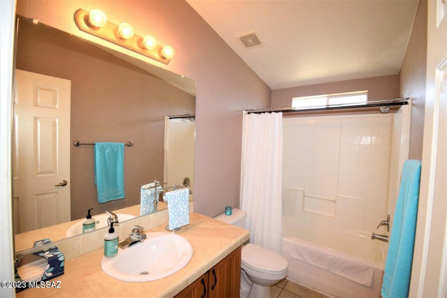 37070 S Pusch Street