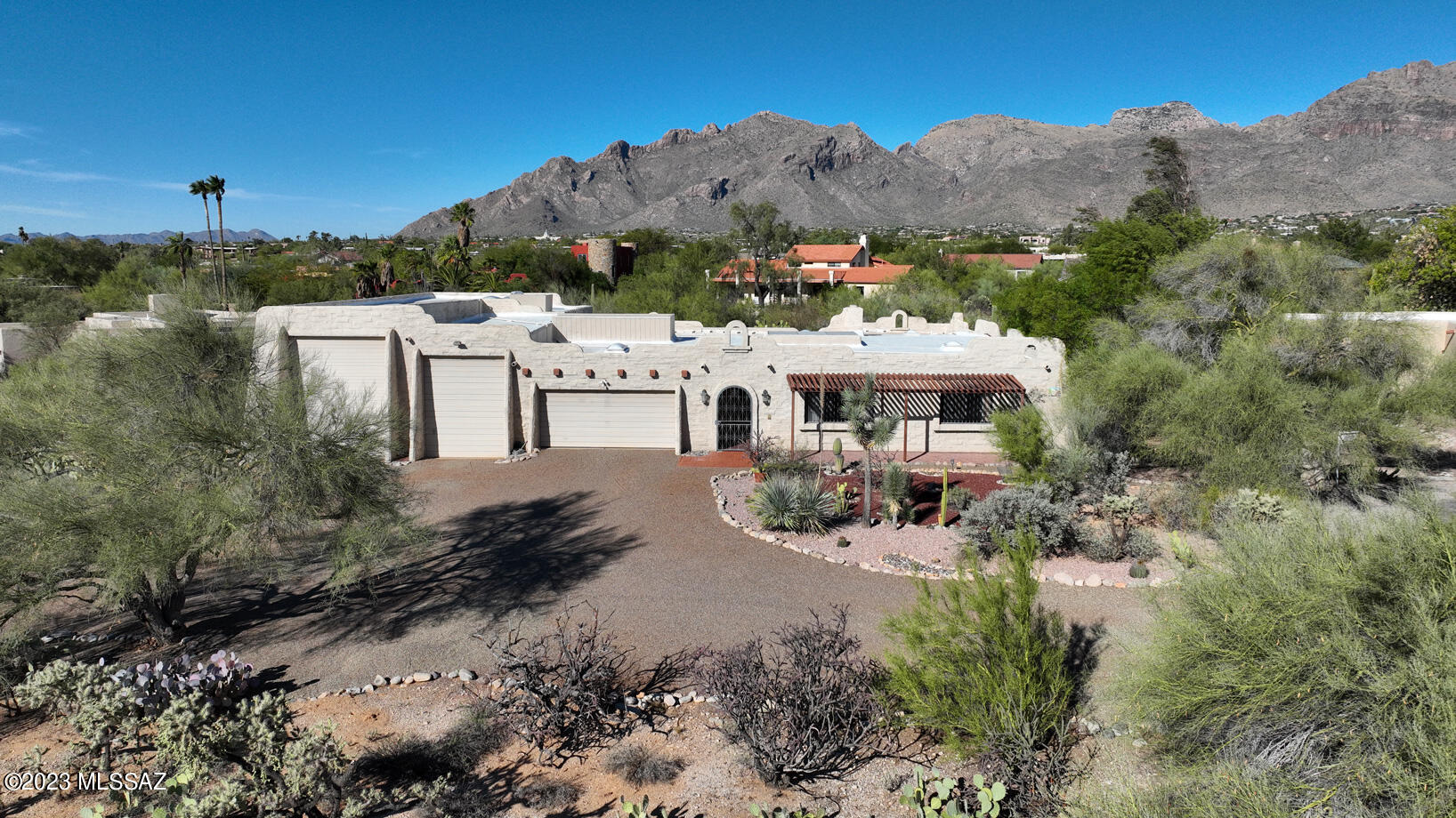 6161 N Calle De La Culebra
