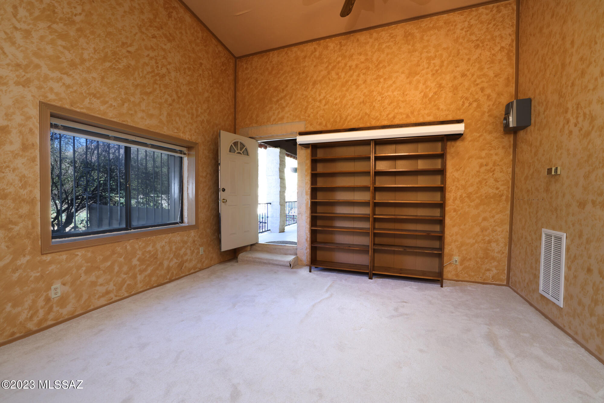 6161 N Calle De La Culebra