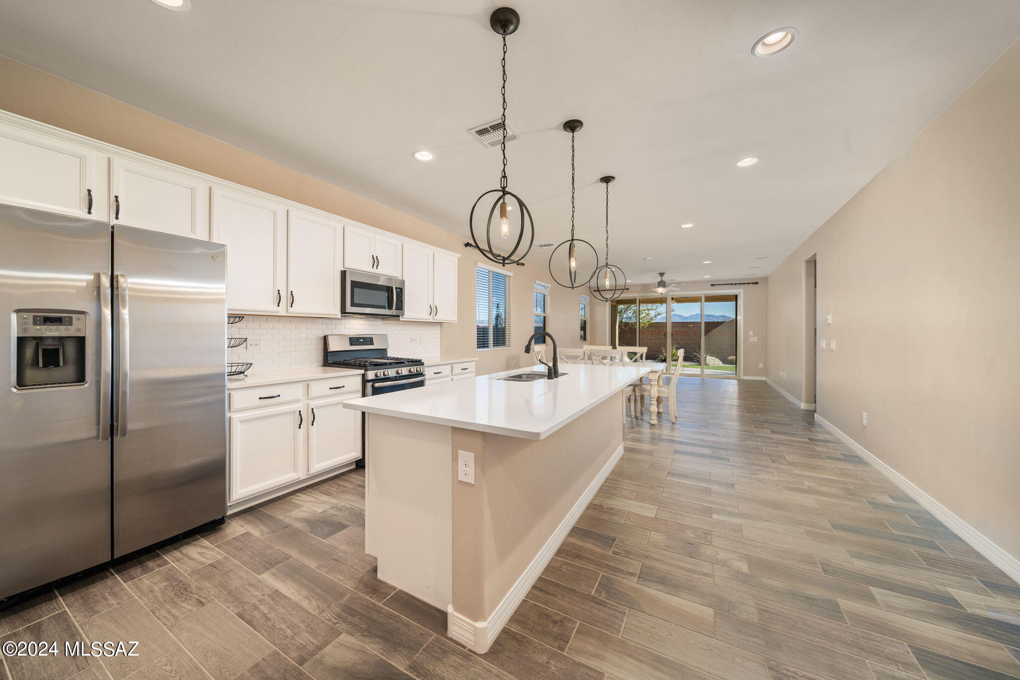 12334 N Amberwood Place