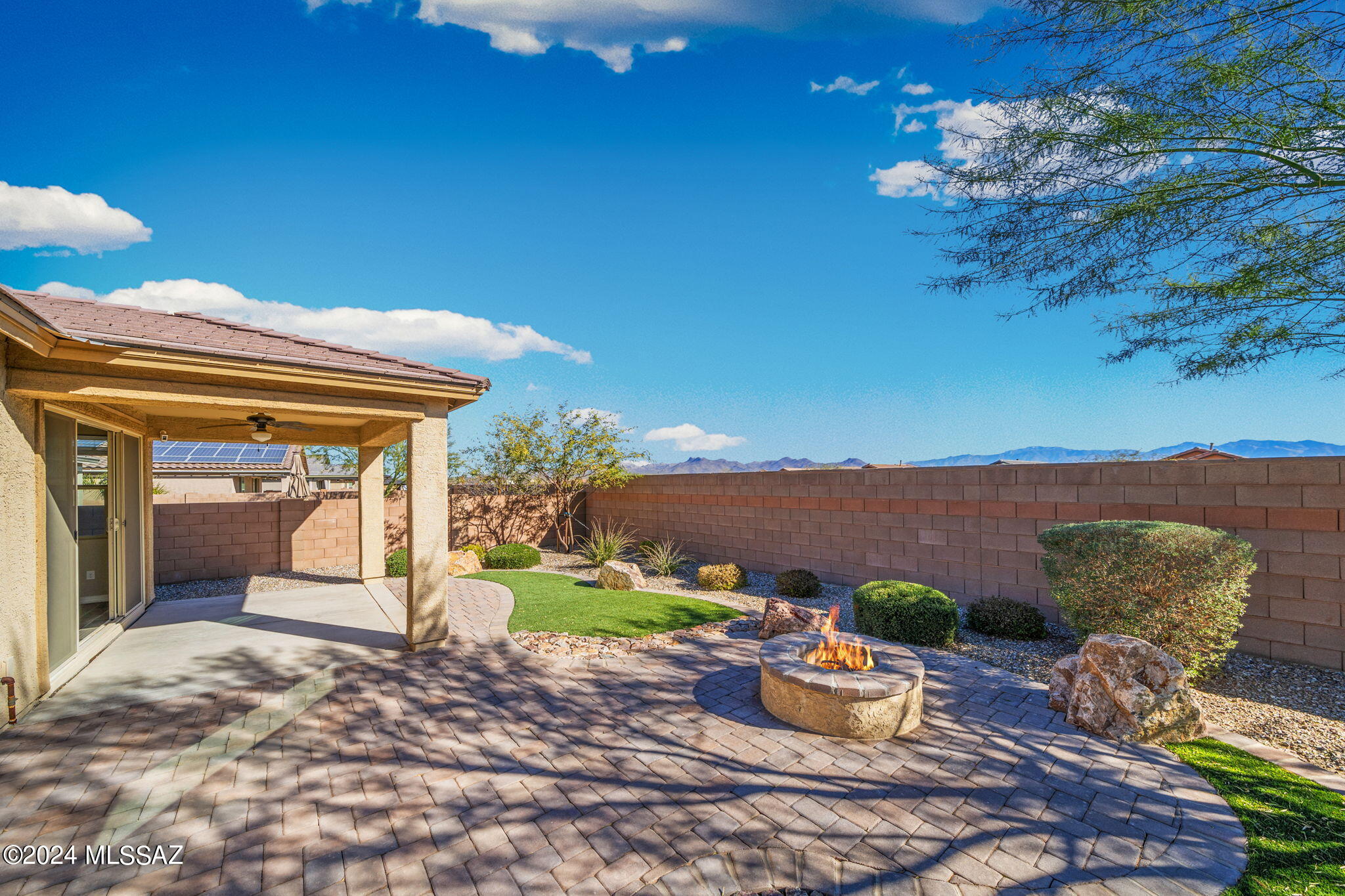 12334 N Amberwood Place