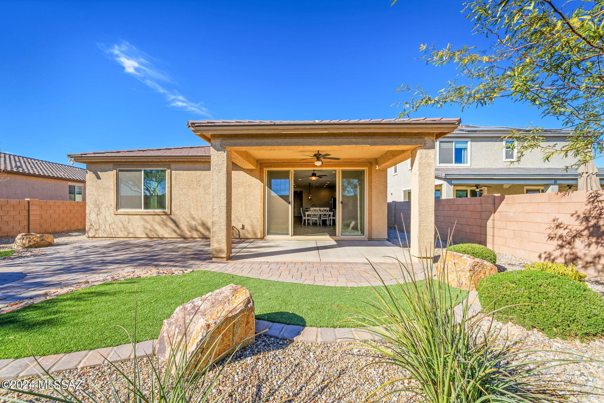 12334 N Amberwood Place