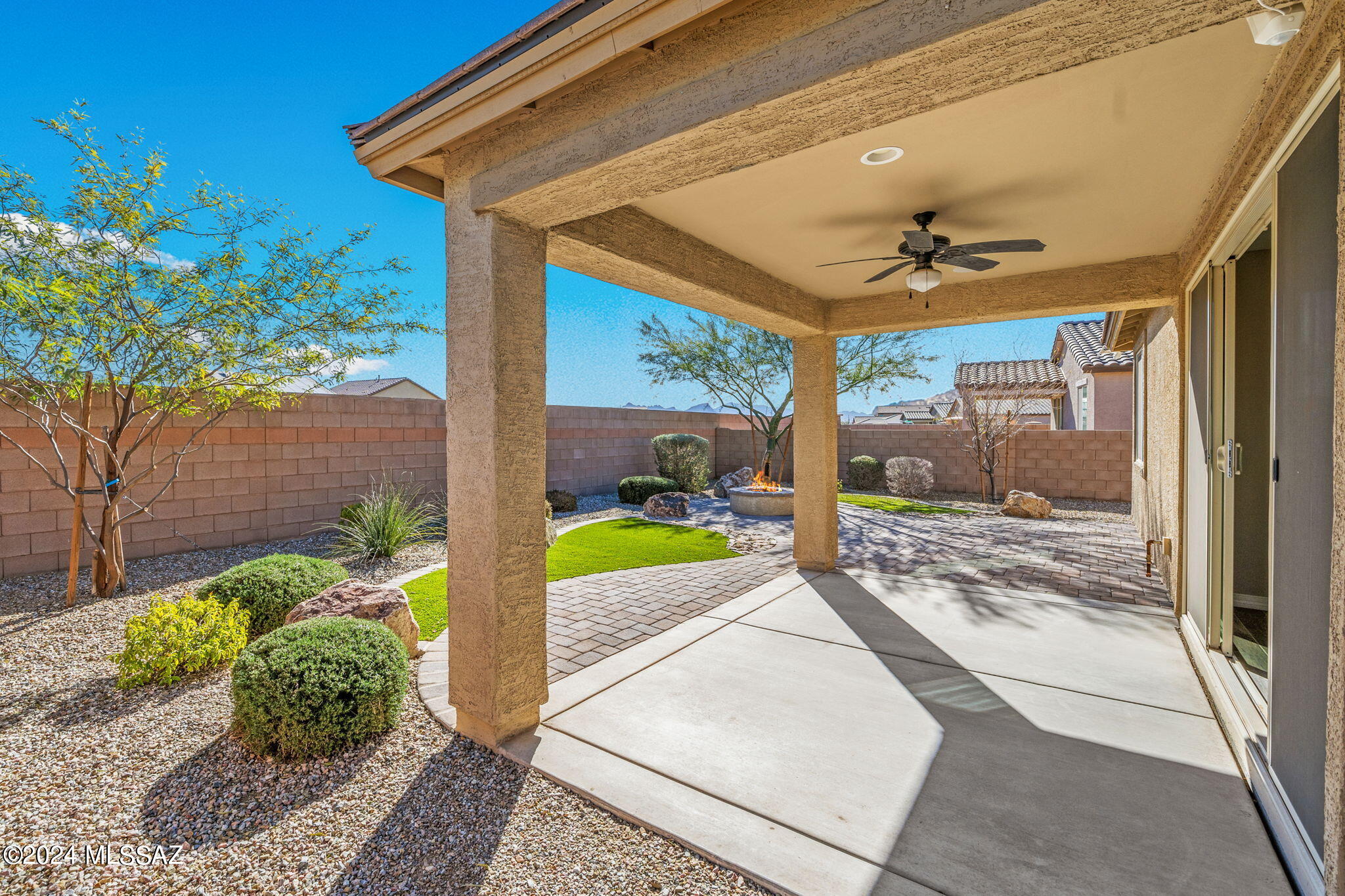 12334 N Amberwood Place