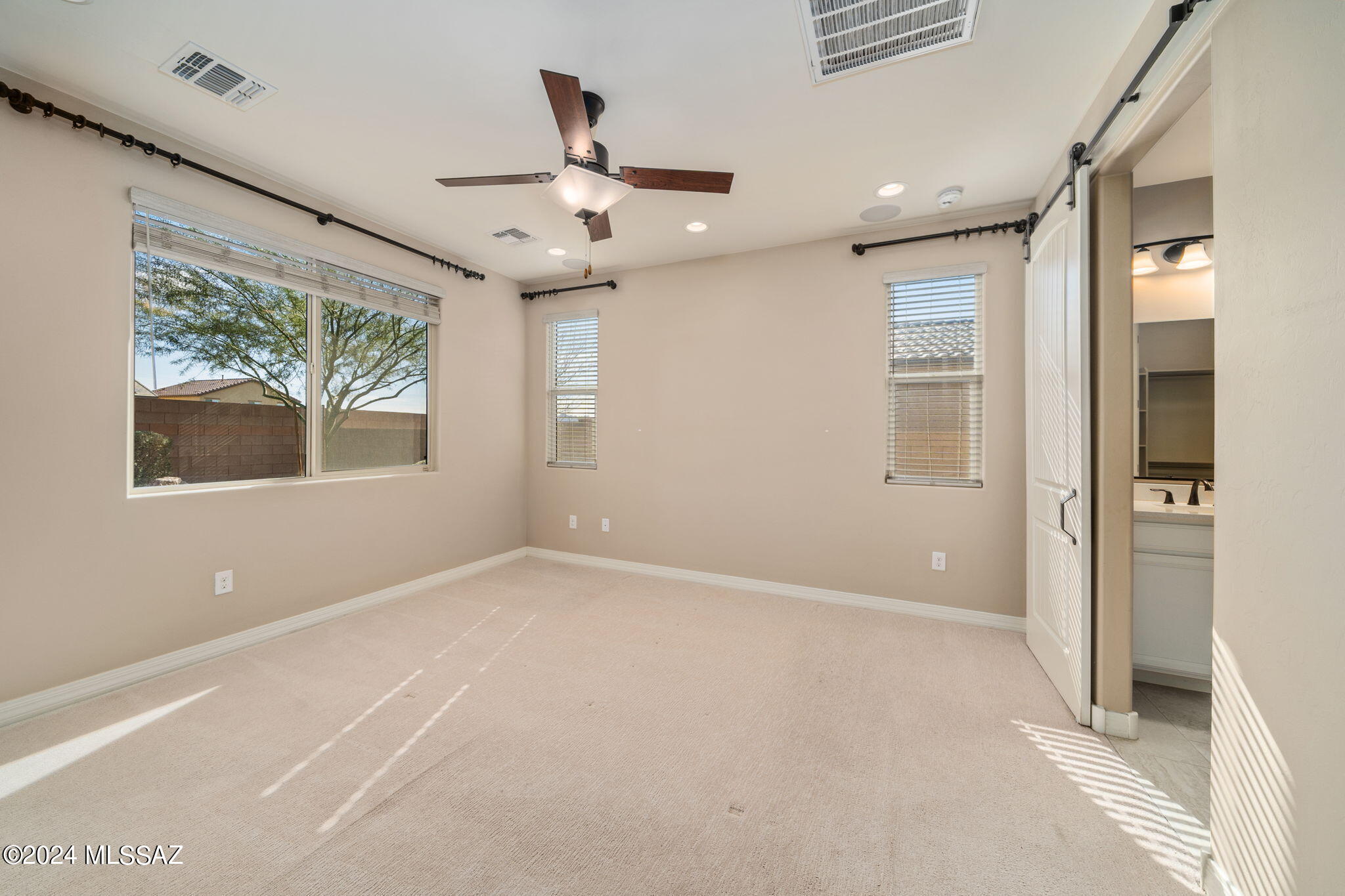 12334 N Amberwood Place