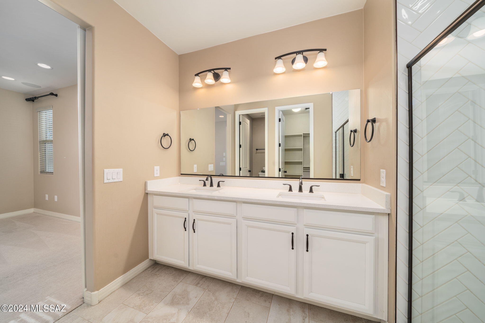 12334 N Amberwood Place