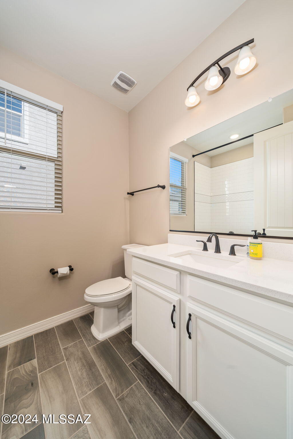 12334 N Amberwood Place